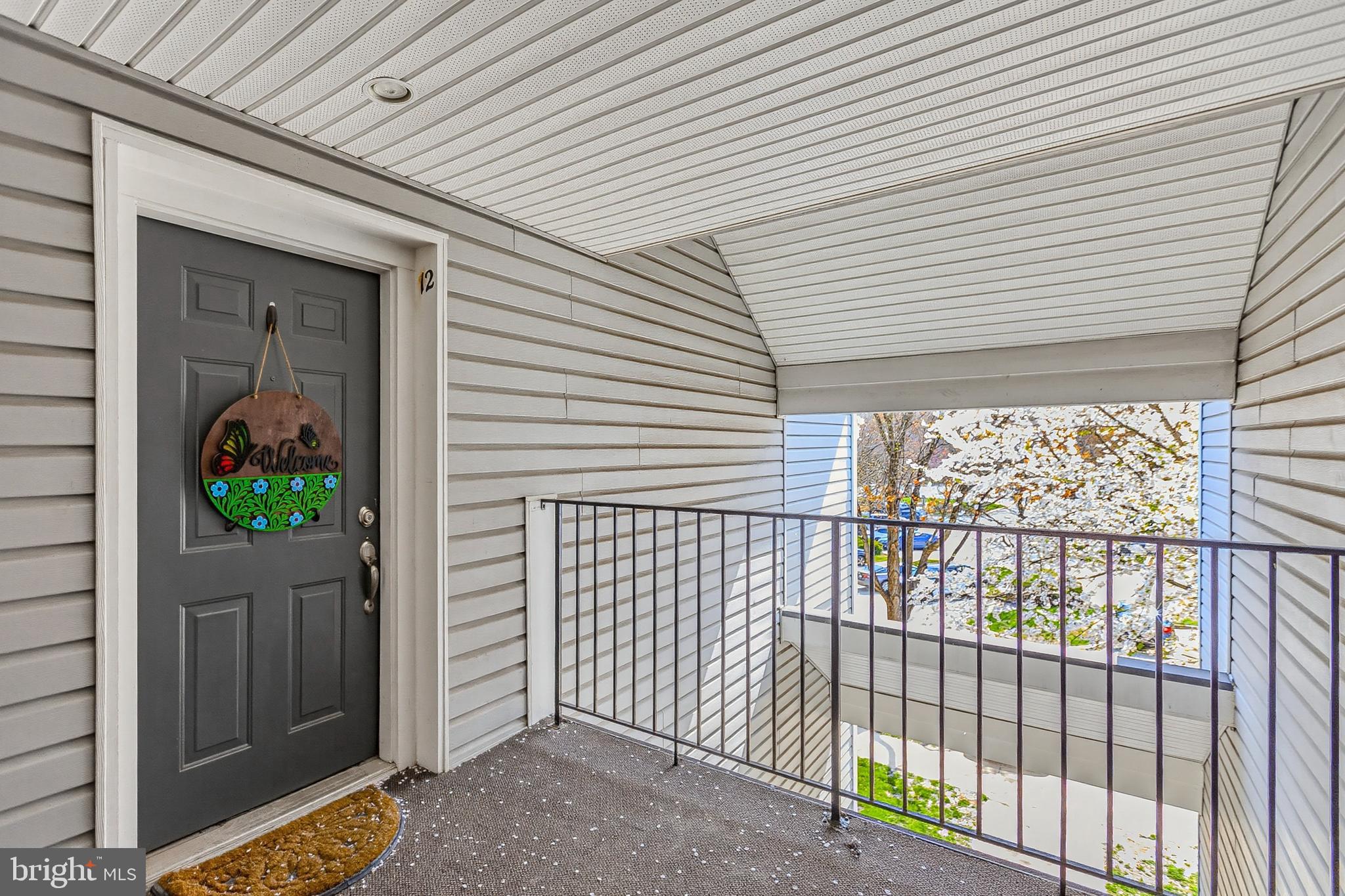 10007 VANDERBILT CIRCLE 12