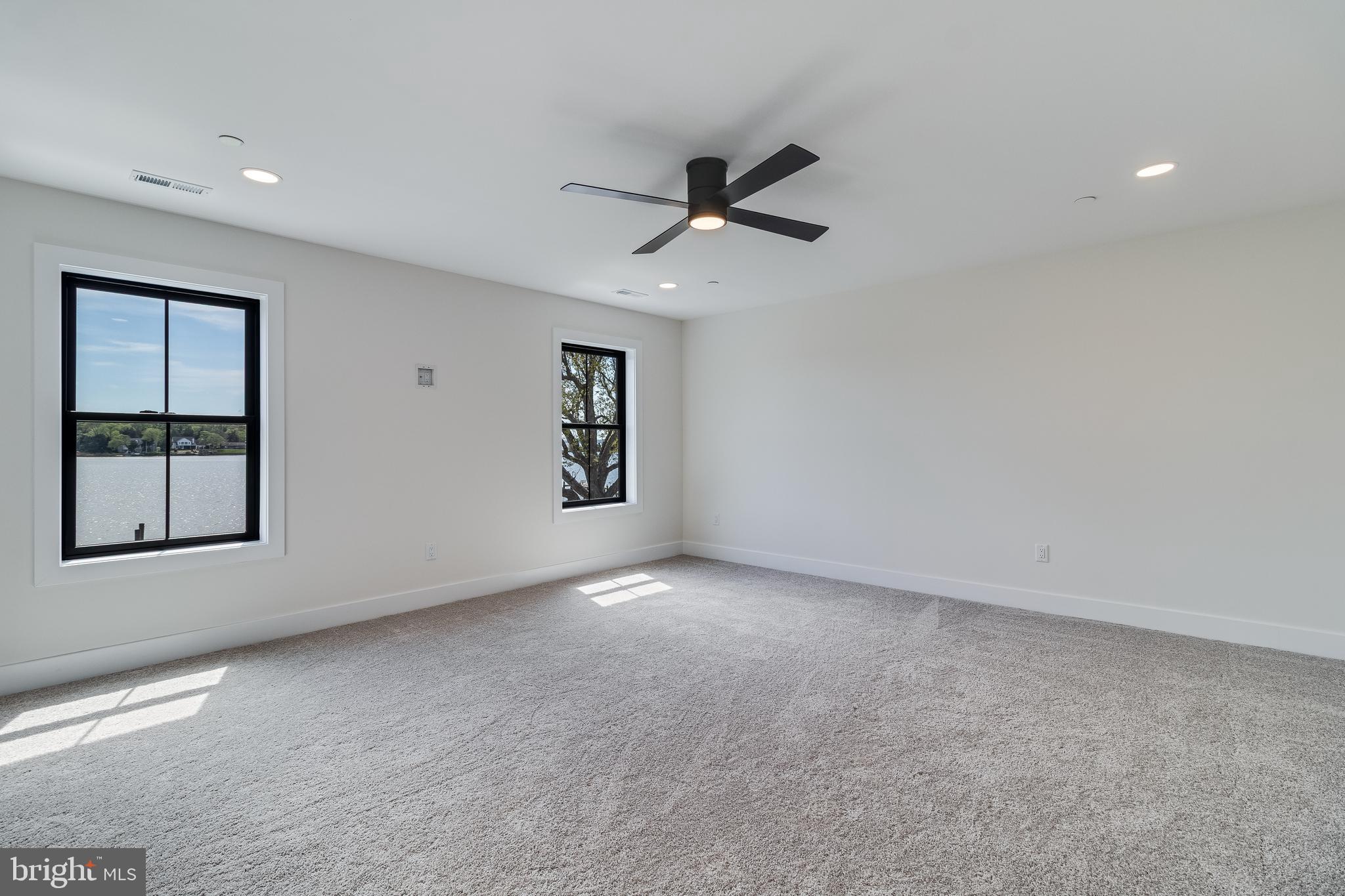 BANKS O'DEE - Residential