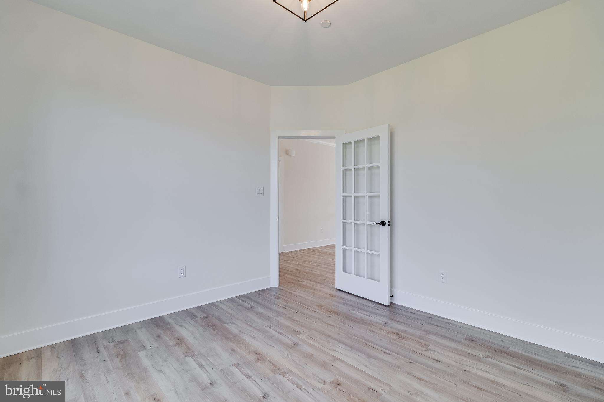 BANKS O'DEE - Residential