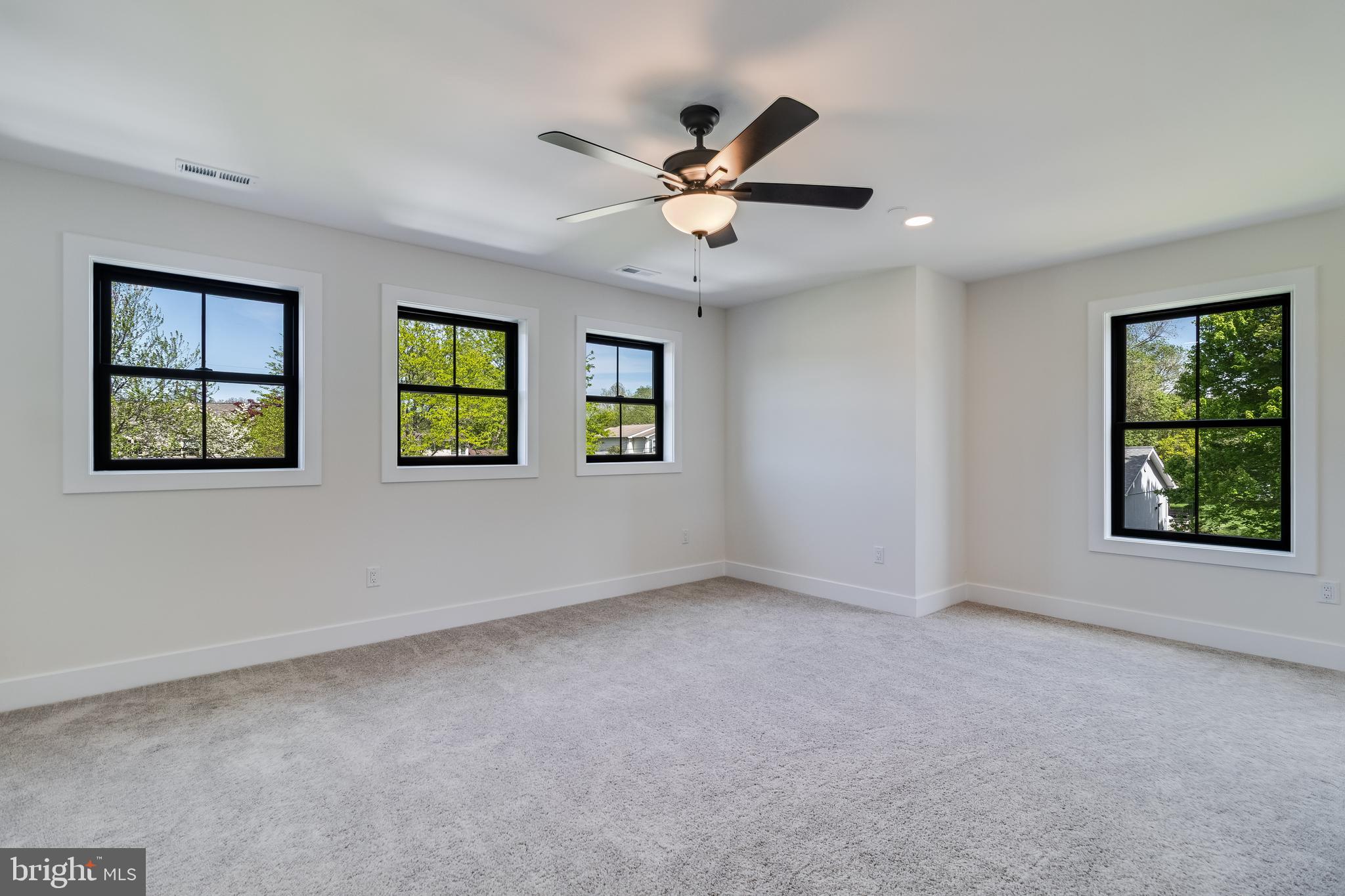 BANKS O'DEE - Residential