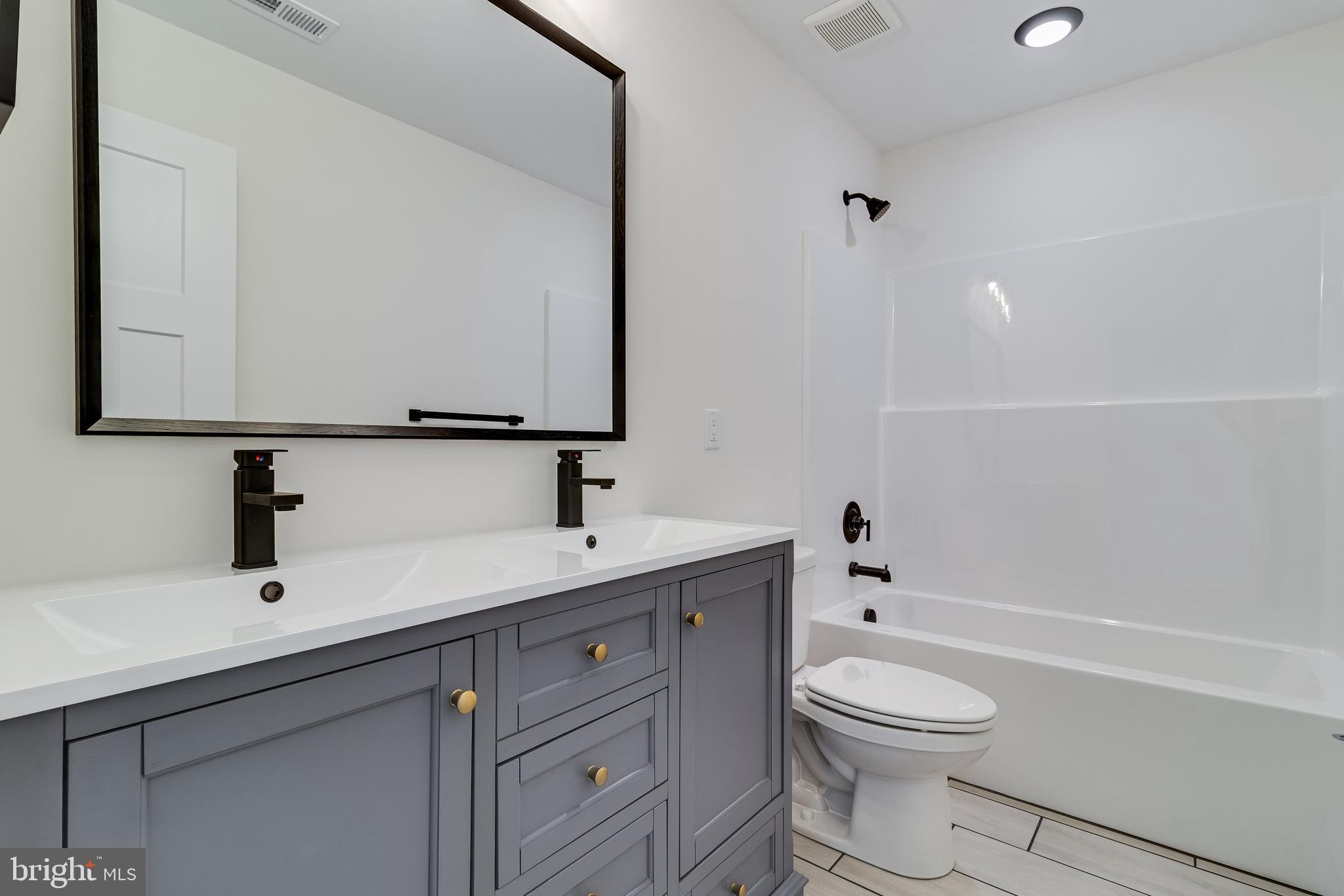 BANKS O'DEE - Residential