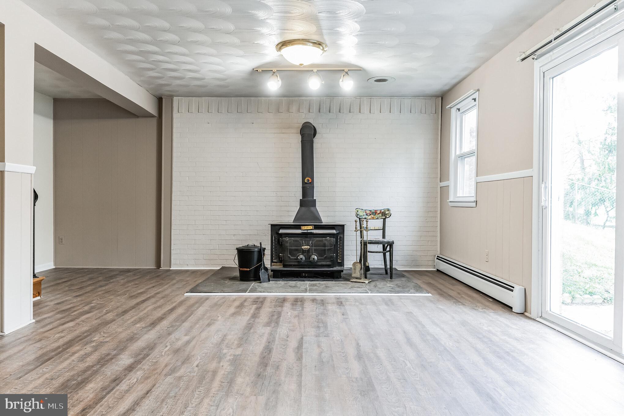 BROCK HALL MANOR - Residential