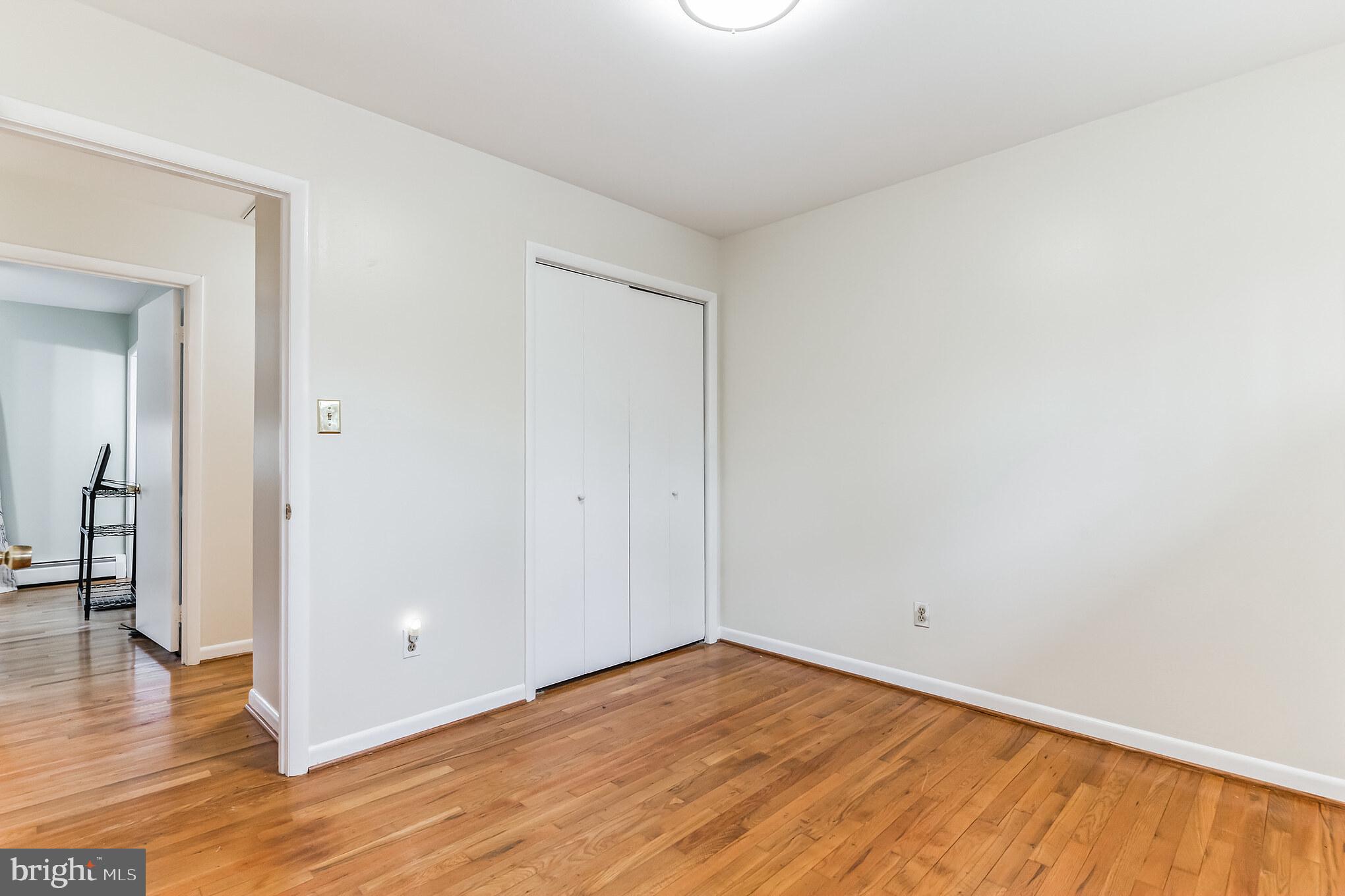 BROCK HALL MANOR - Residential