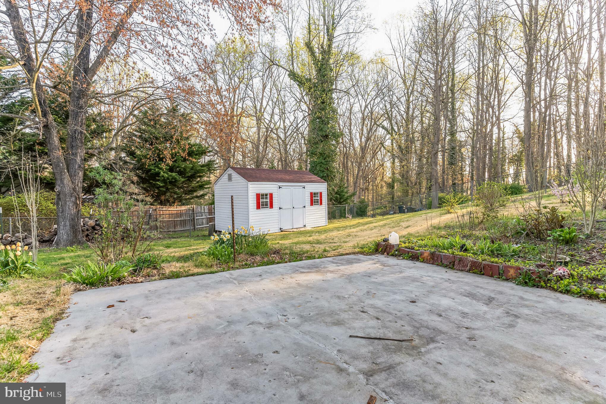 BROCK HALL MANOR - Residential