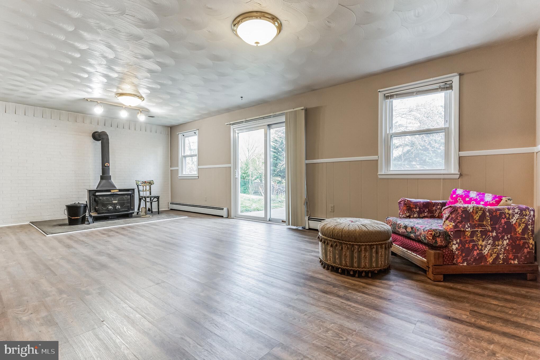 BROCK HALL MANOR - Residential