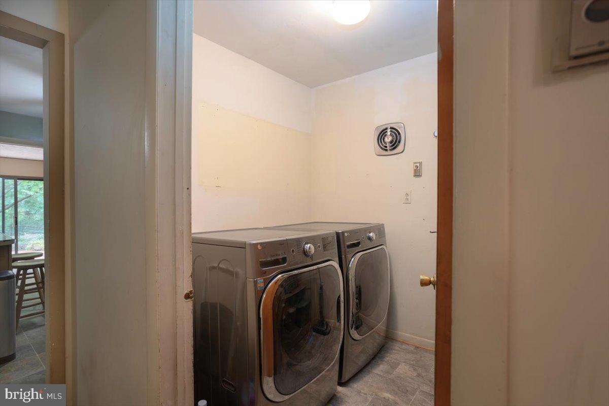 SARAH SKIPPER LANDS - Residential