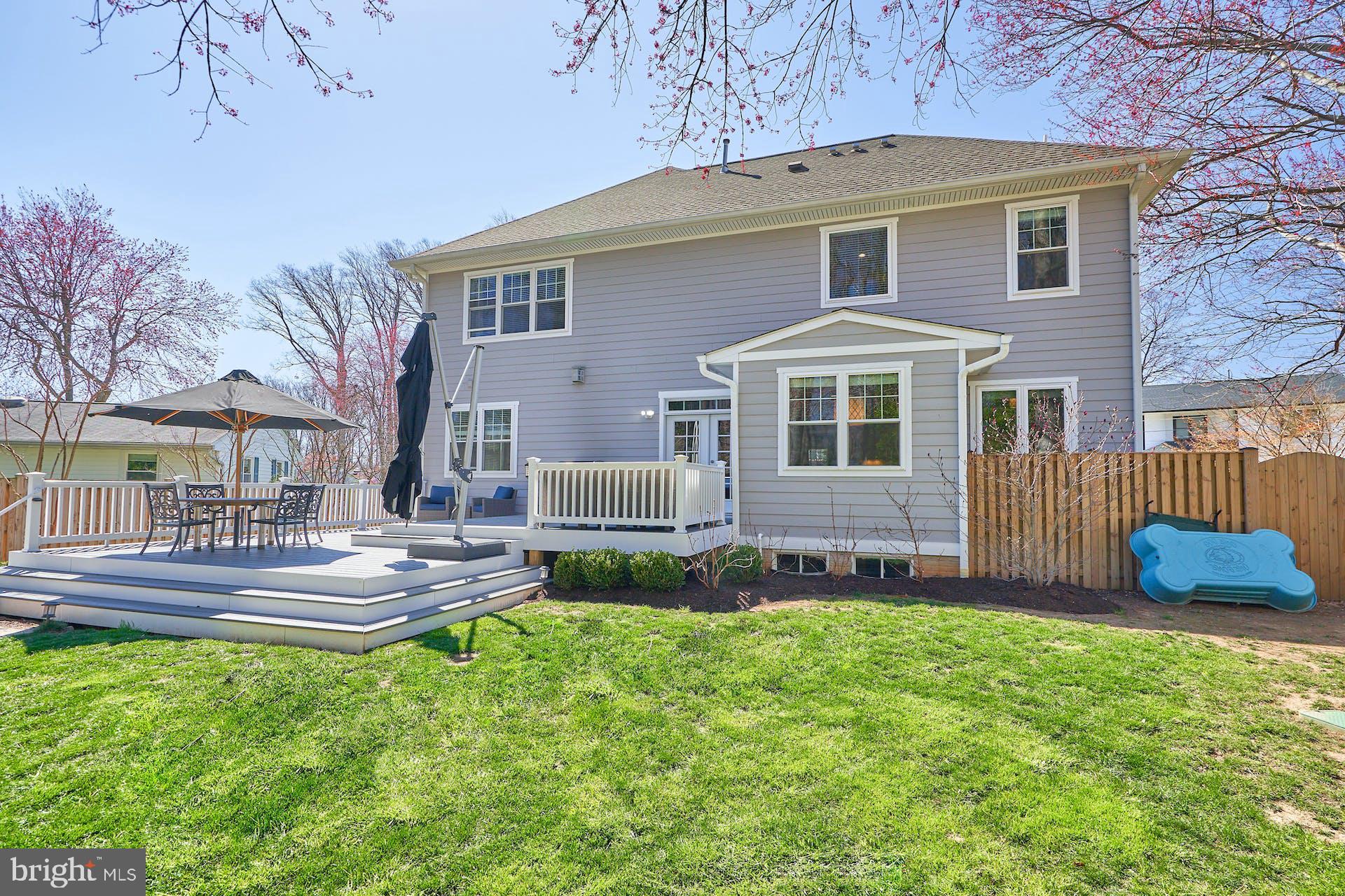 VIENNA WOODS - Residential