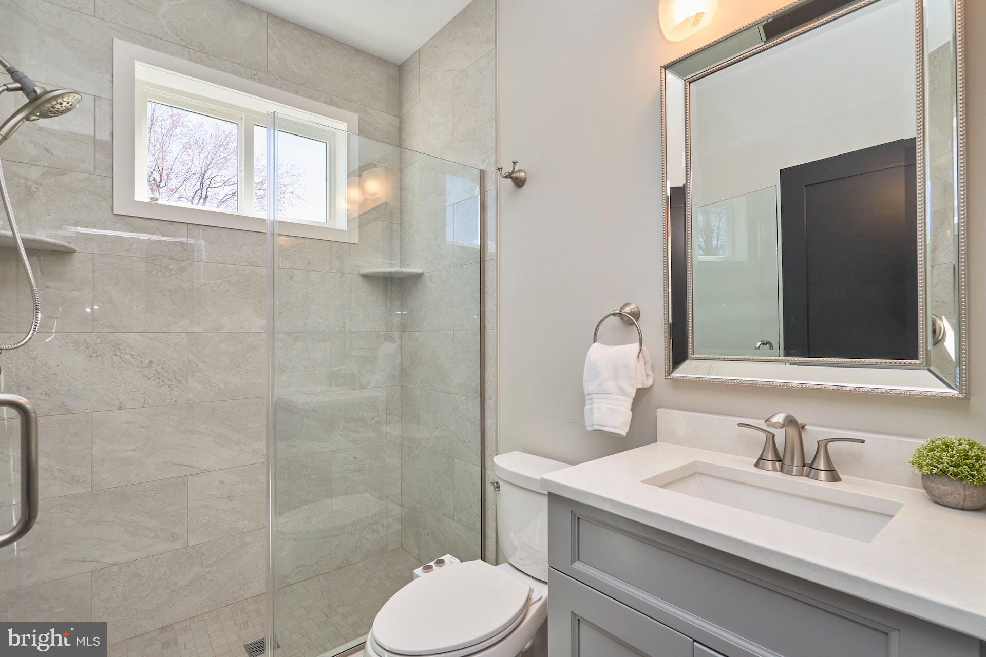 VIENNA WOODS - Residential