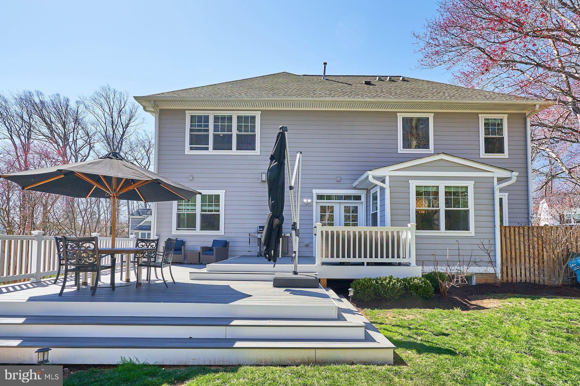 VIENNA WOODS - Residential