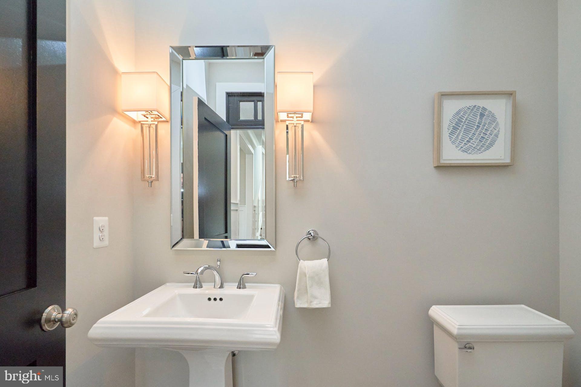 VIENNA WOODS - Residential