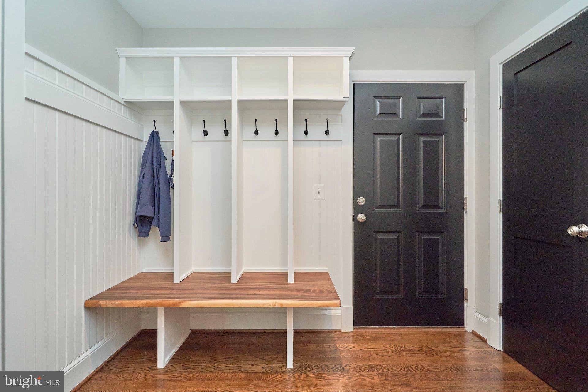 VIENNA WOODS - Residential