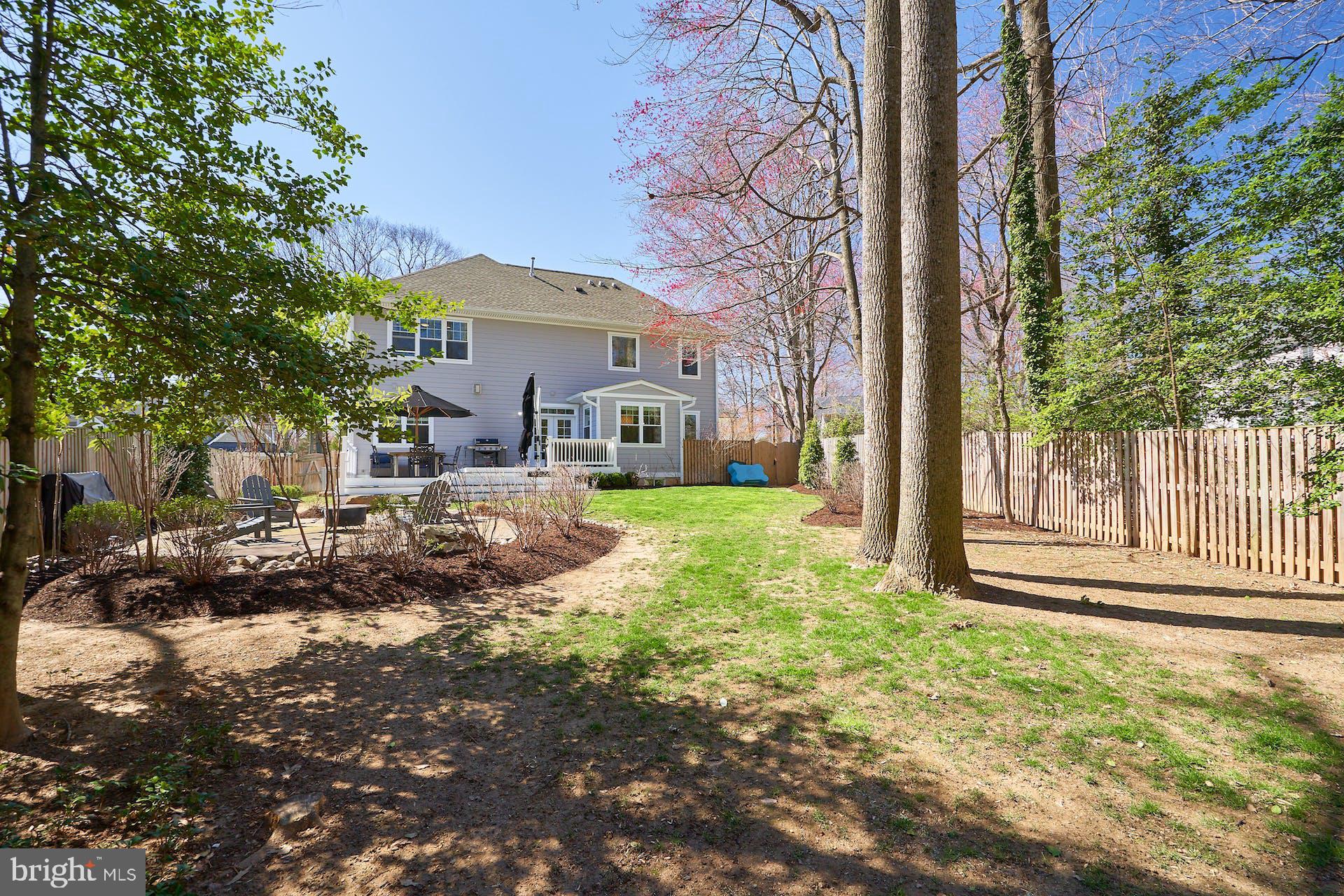 VIENNA WOODS - Residential