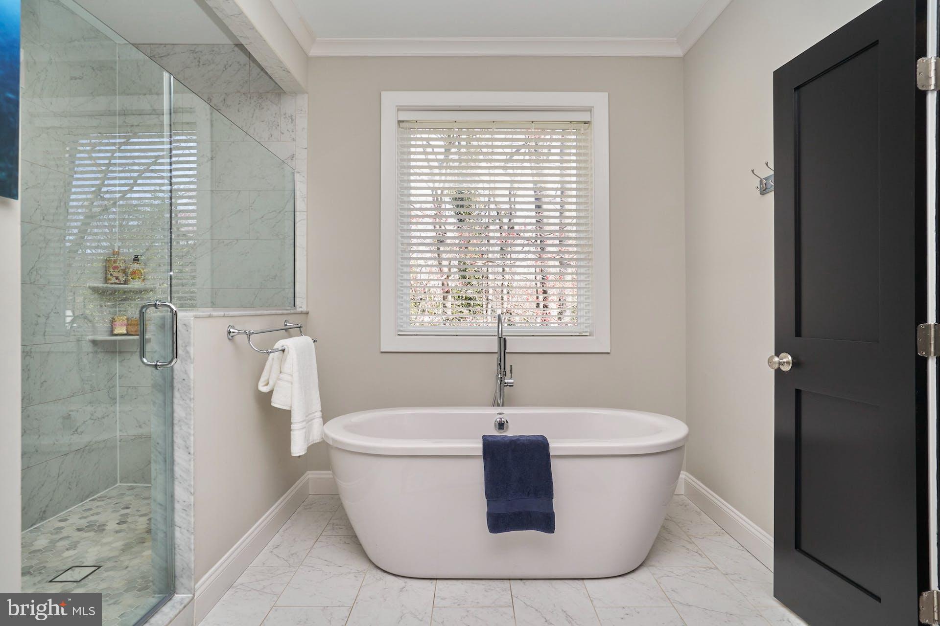 VIENNA WOODS - Residential