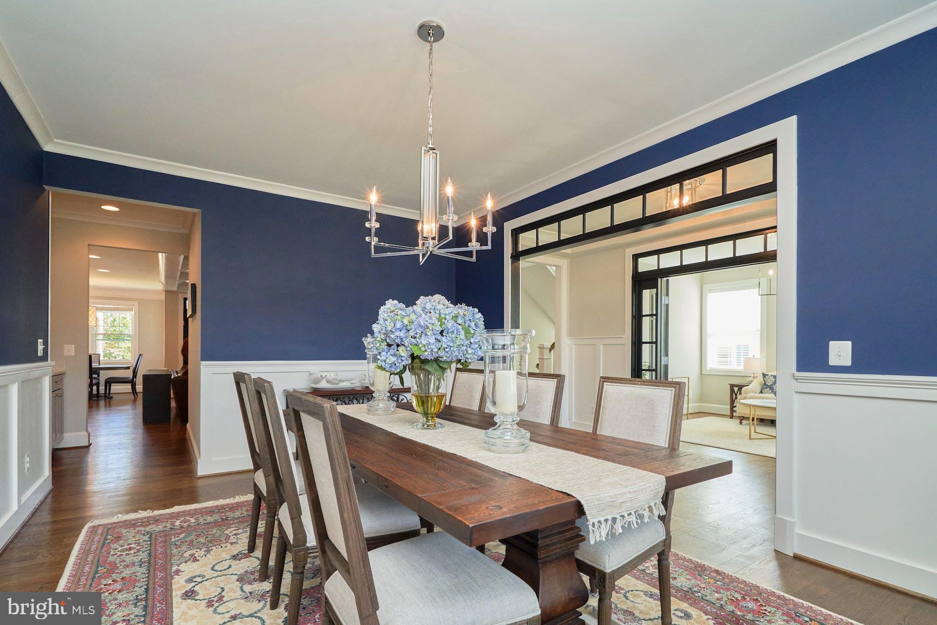 VIENNA WOODS - Residential