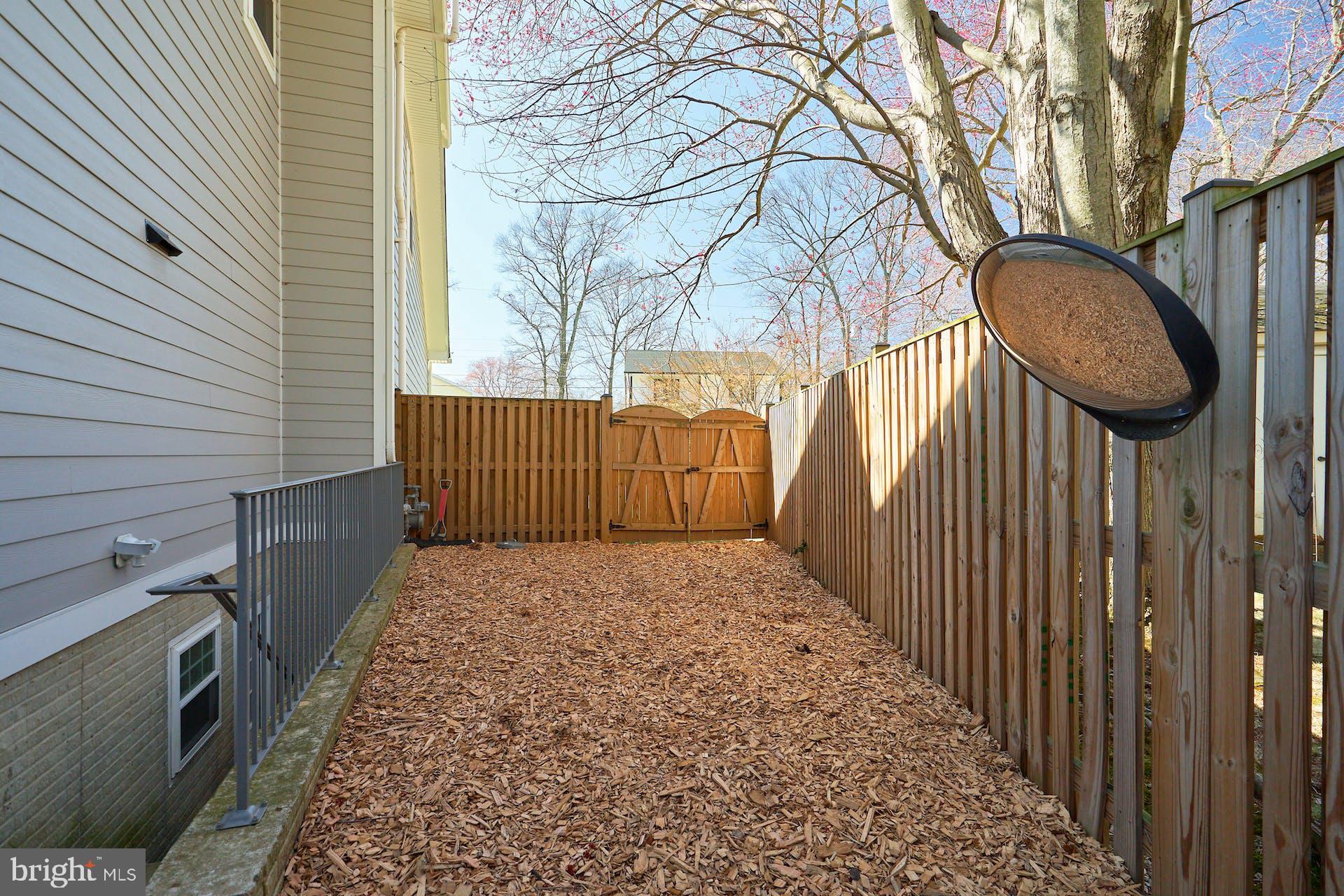 VIENNA WOODS - Residential