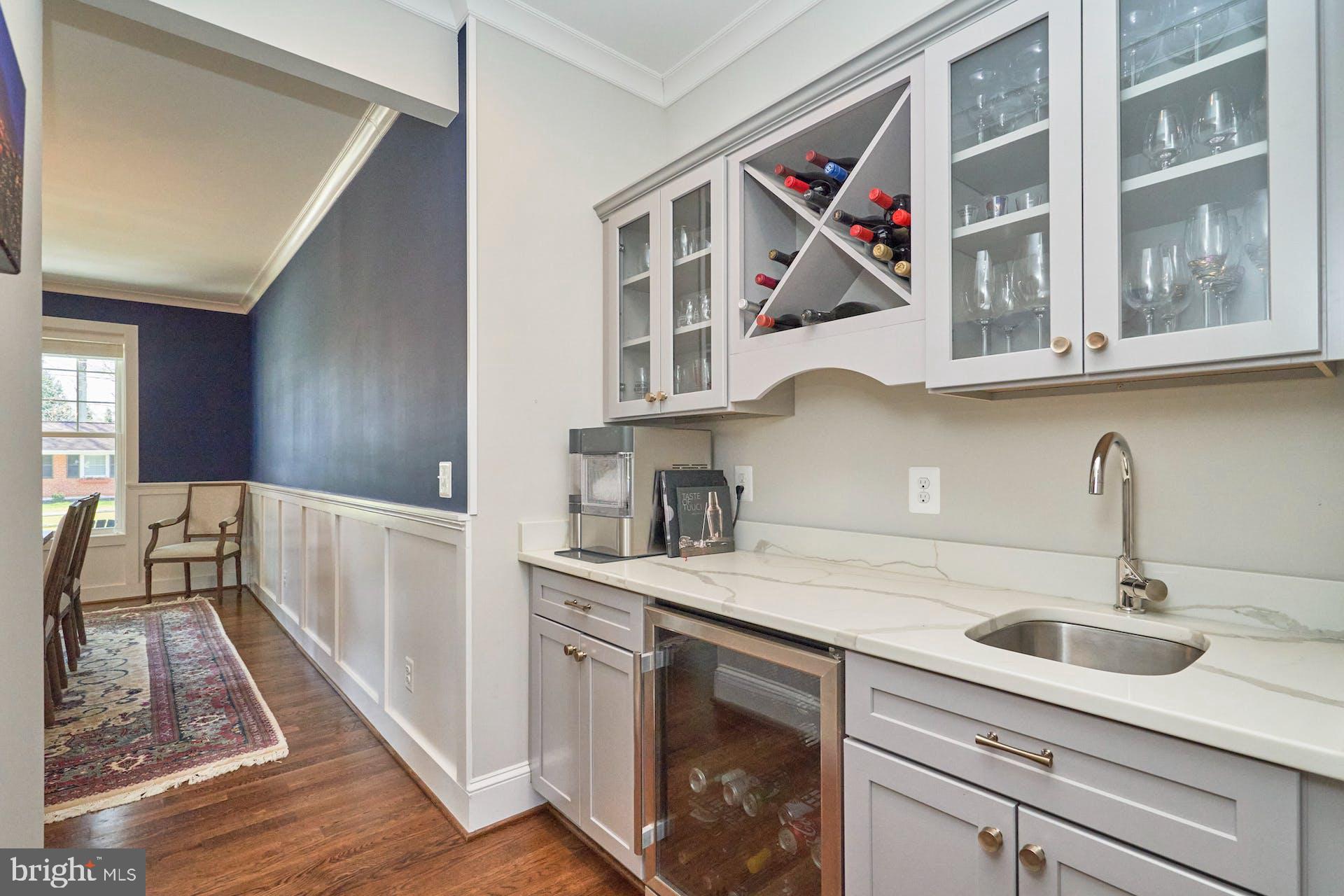 VIENNA WOODS - Residential