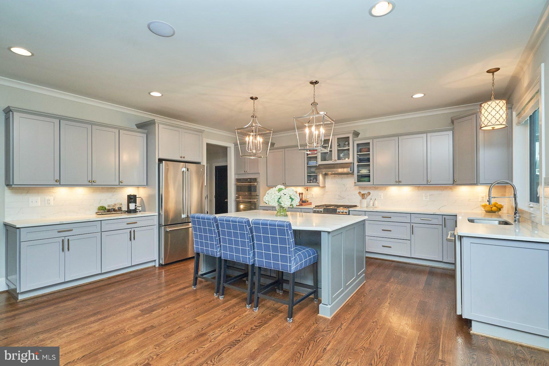 VIENNA WOODS - Residential