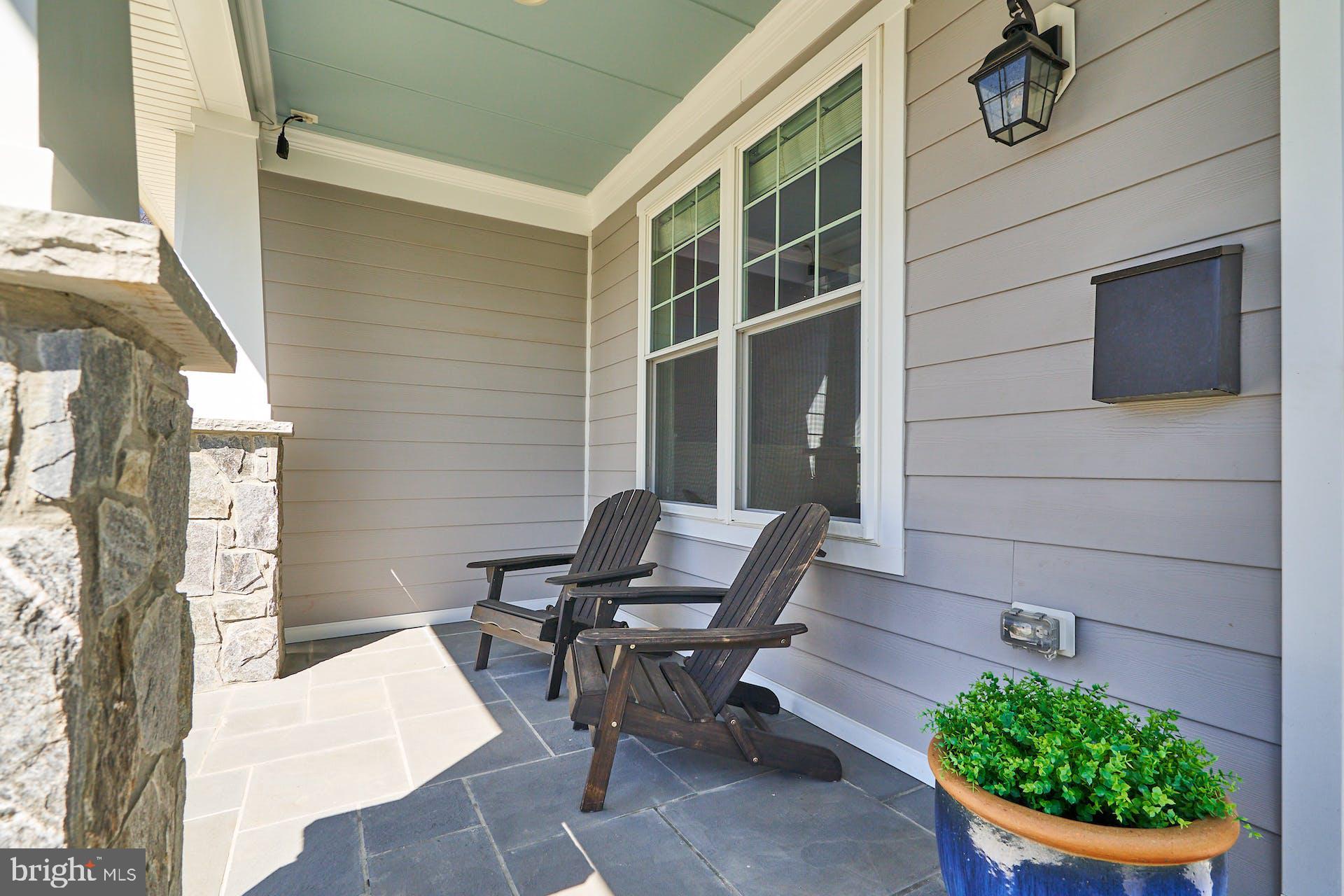 VIENNA WOODS - Residential