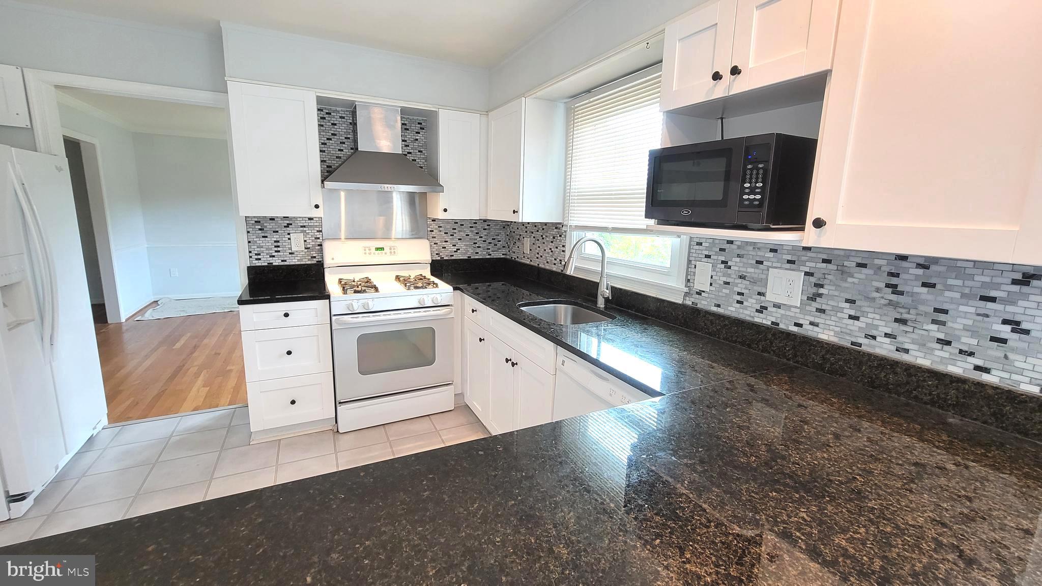 STONEGATE - Residential Lease