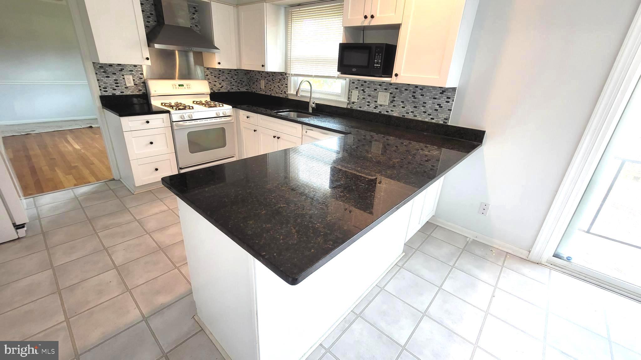 STONEGATE - Residential Lease