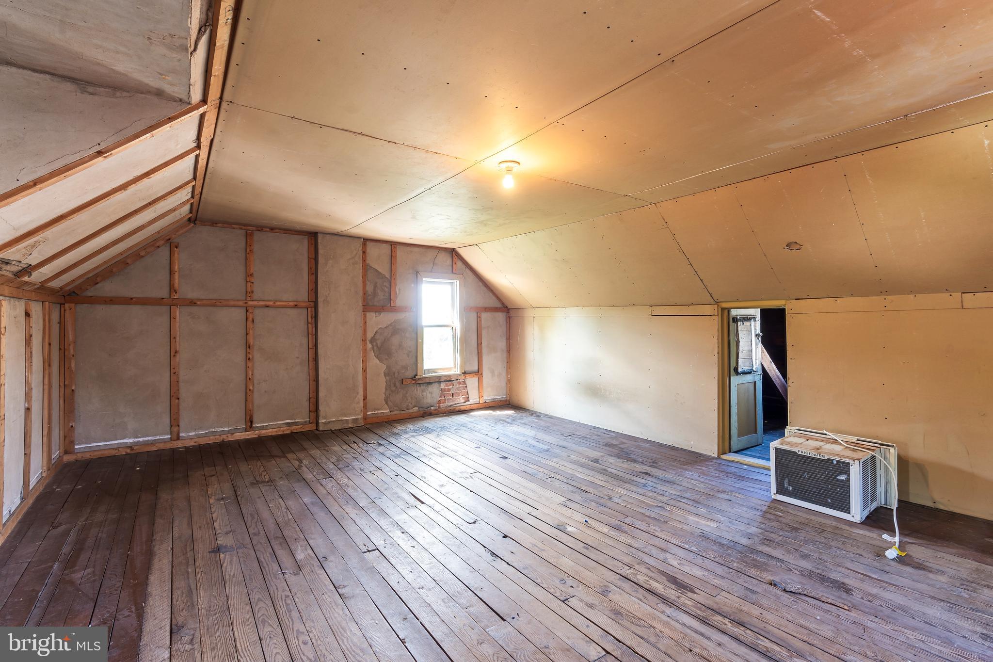 WAYNESBORO - Residential