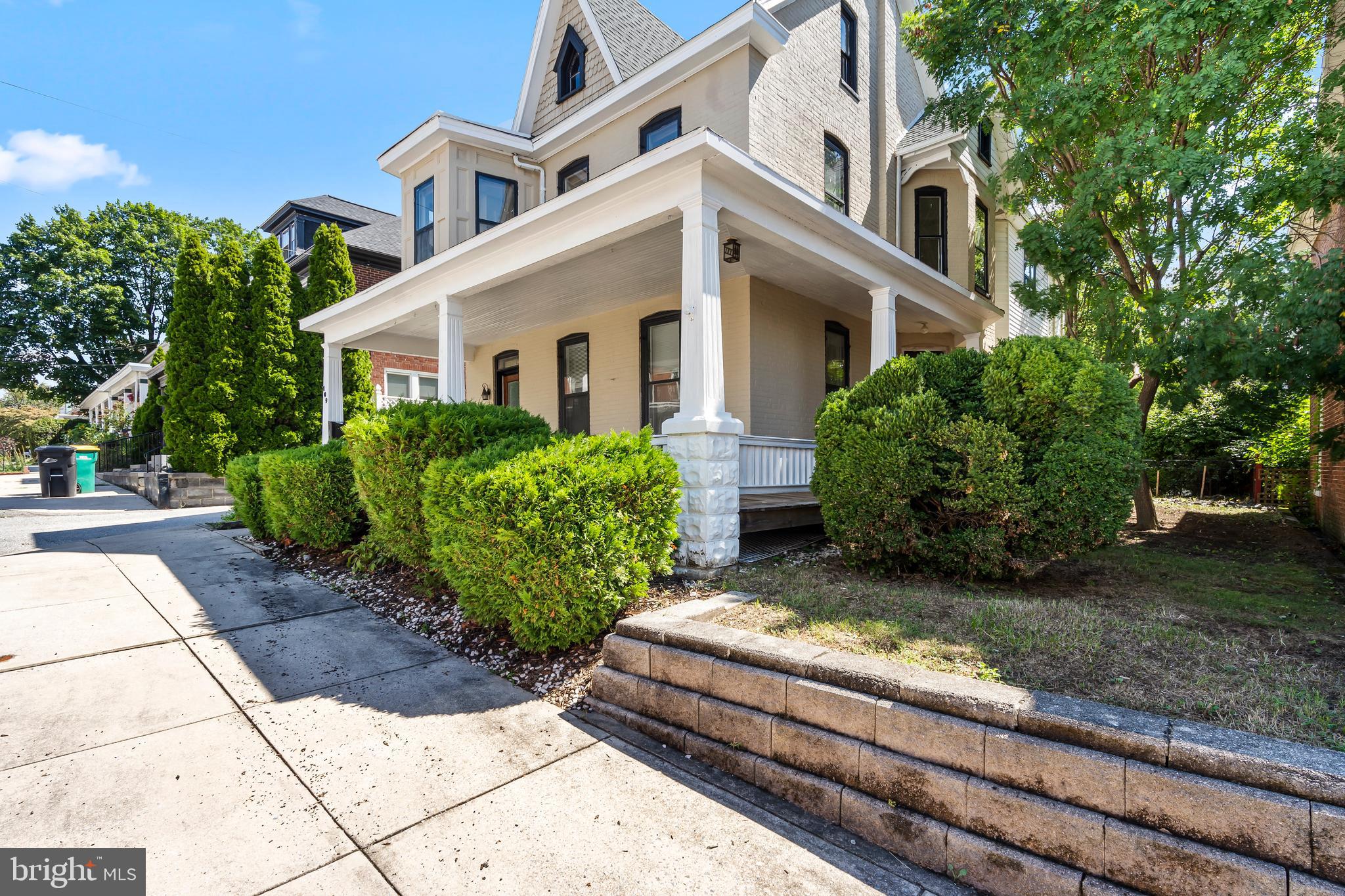 WAYNESBORO - Residential