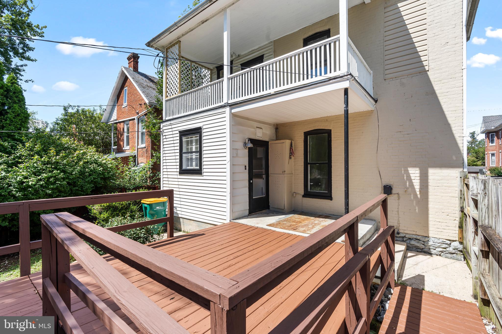 WAYNESBORO - Residential