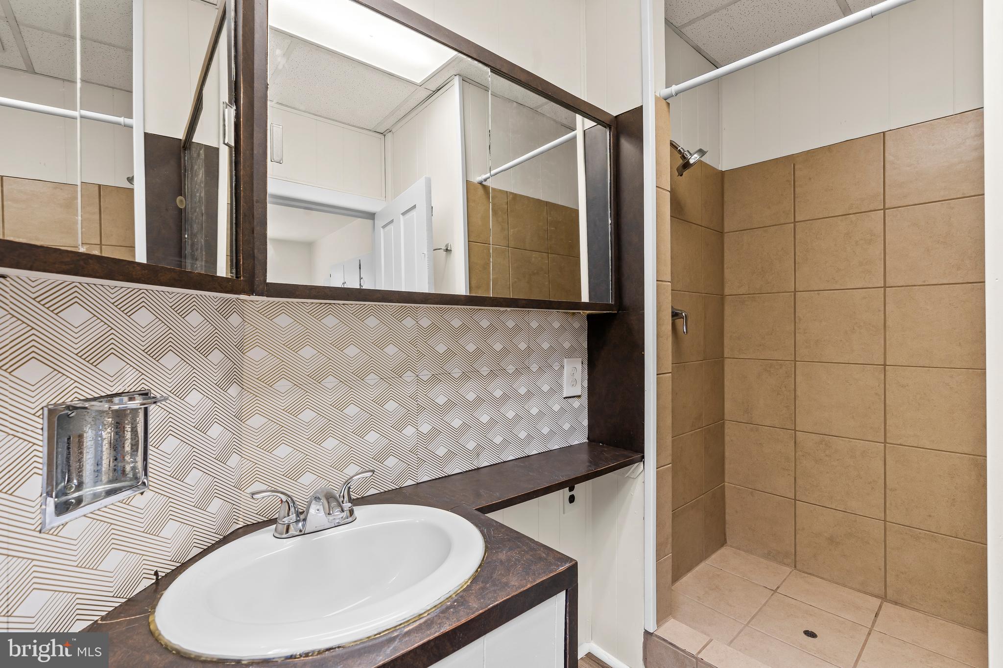 WAYNESBORO - Residential