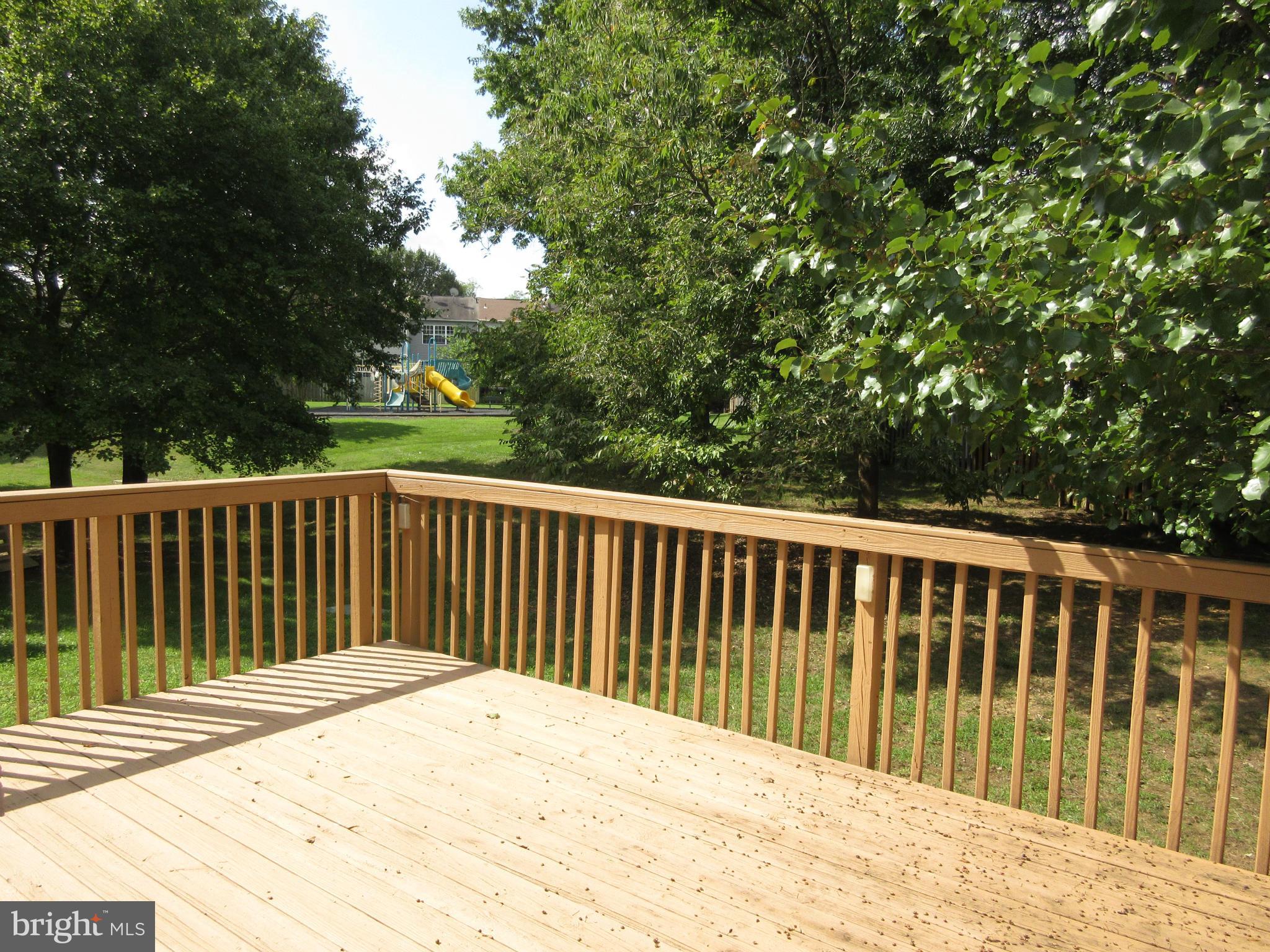 LANDSDOWNE - Residential Lease