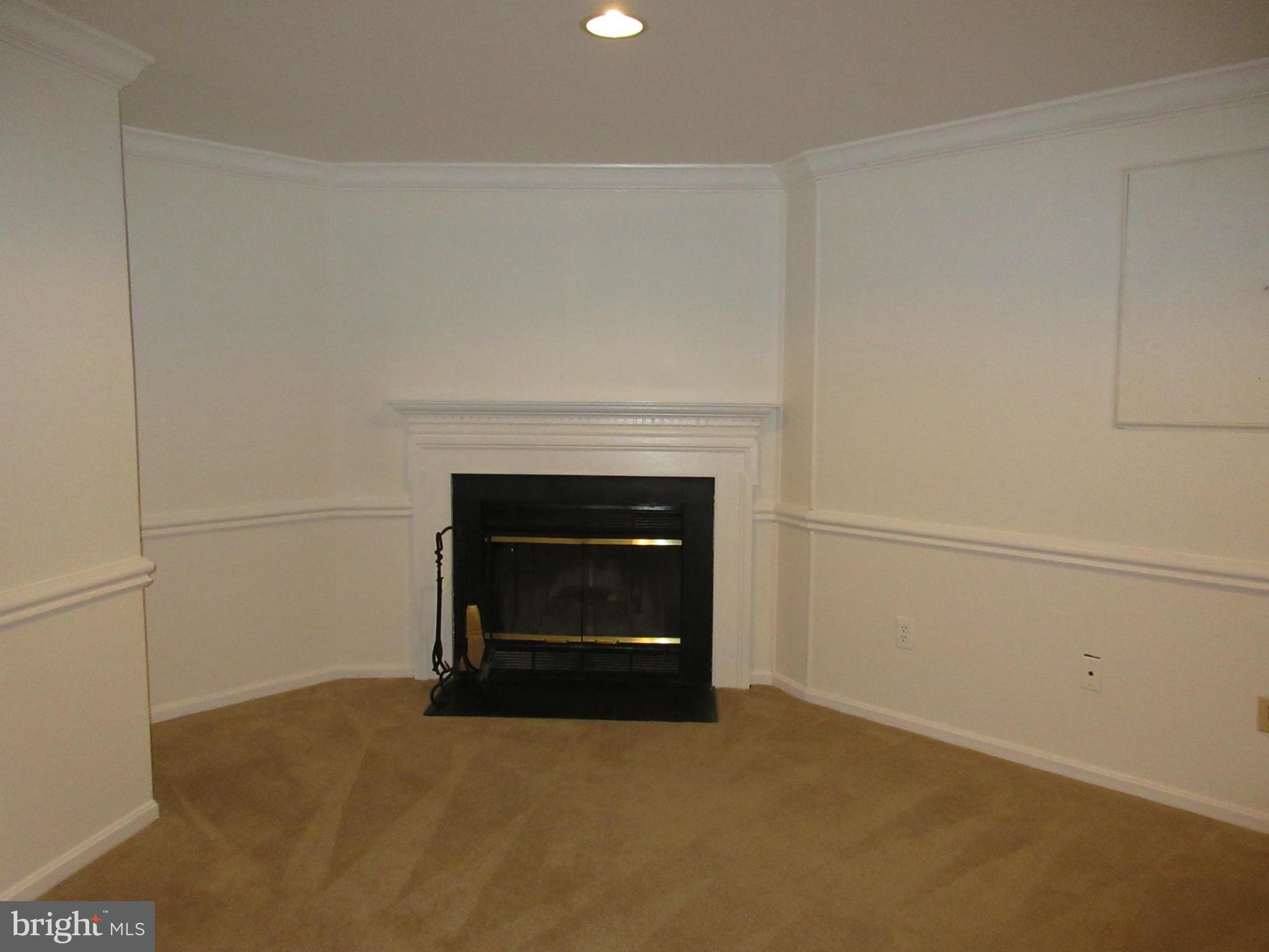 LANDSDOWNE - Residential Lease