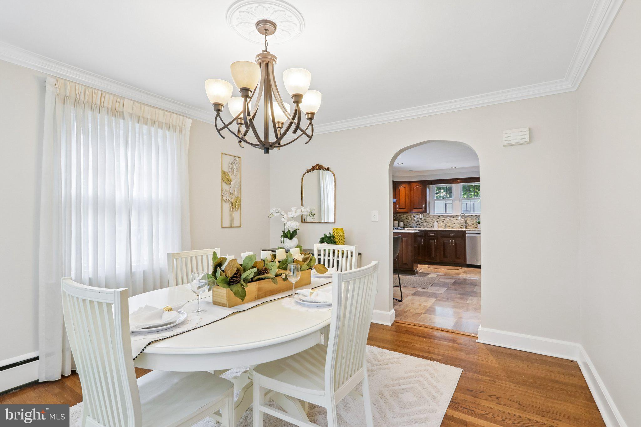 715 WINCHESTER AVENUE