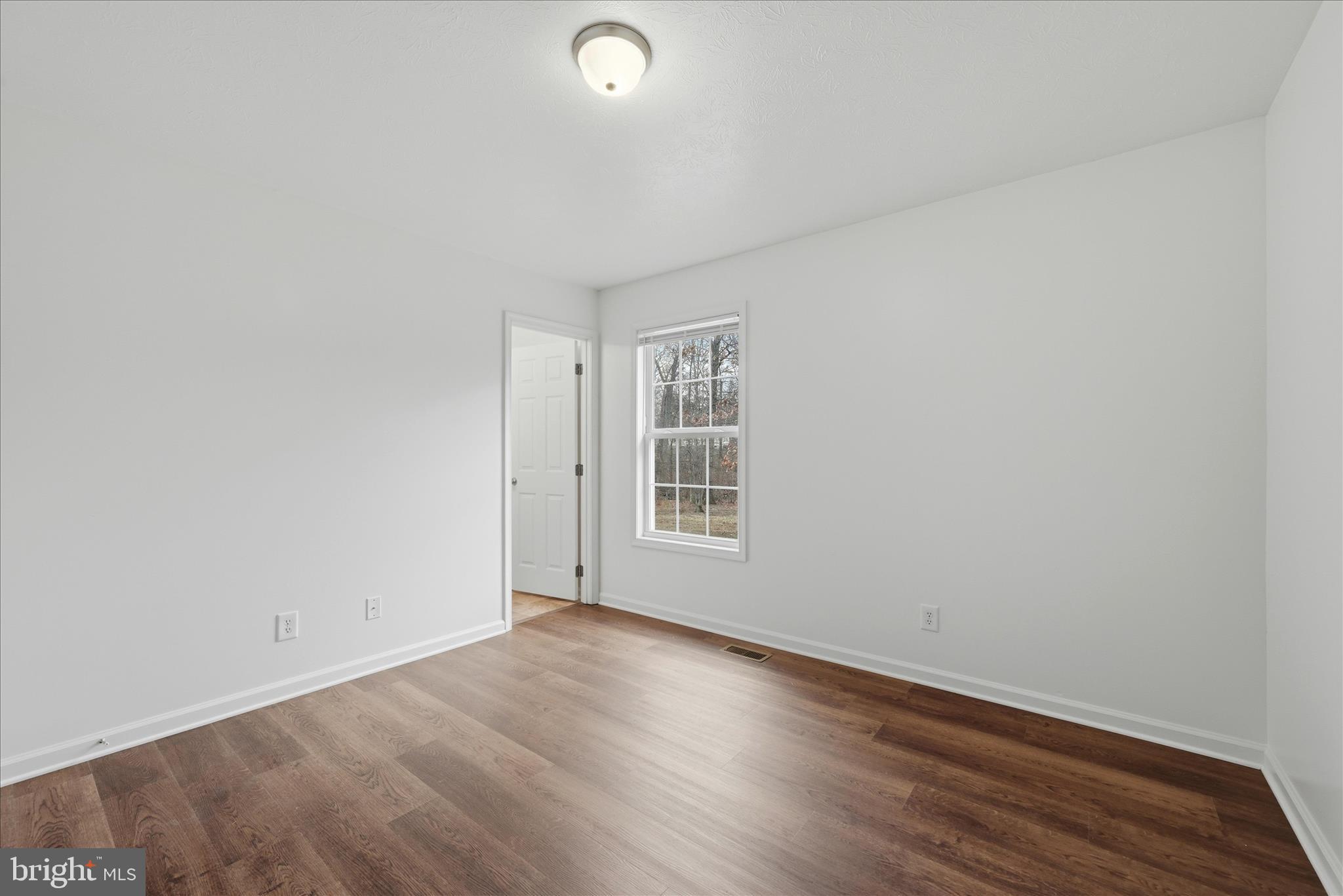 MIDDLE CREEK MANOR - Residential