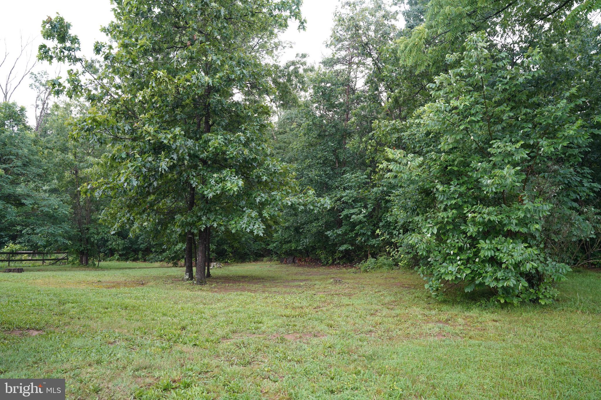 MIDDLE CREEK MANOR - Residential