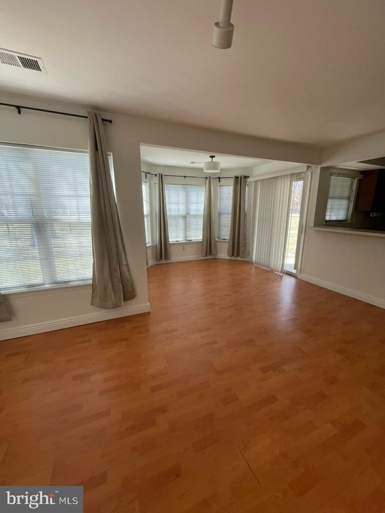 TAMERLANE - Residential Lease