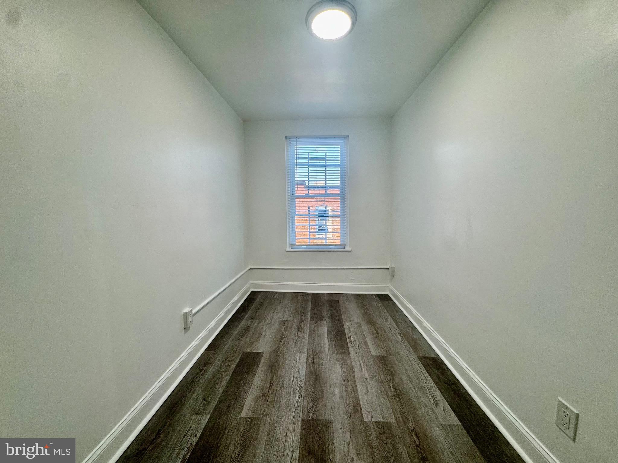 MILL HILL - Residential