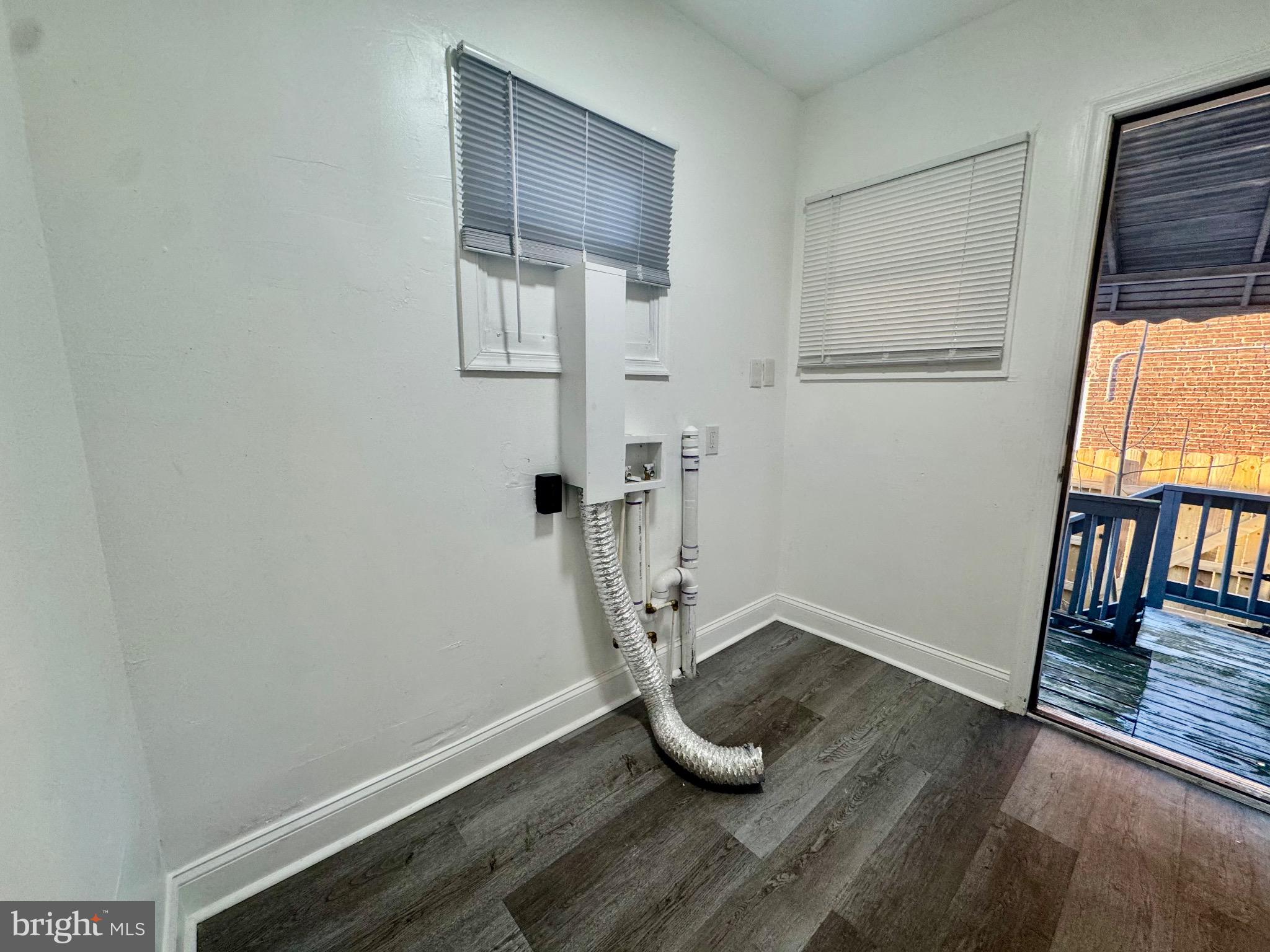 MILL HILL - Residential