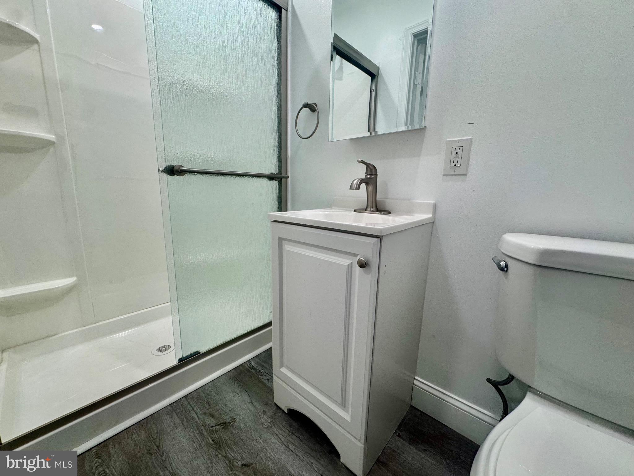 MILL HILL - Residential