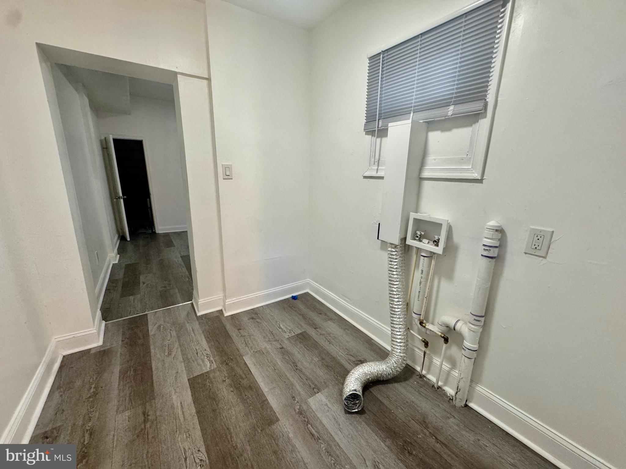 MILL HILL - Residential