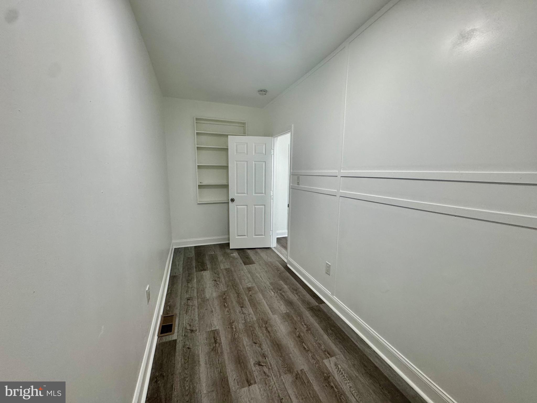 MILL HILL - Residential