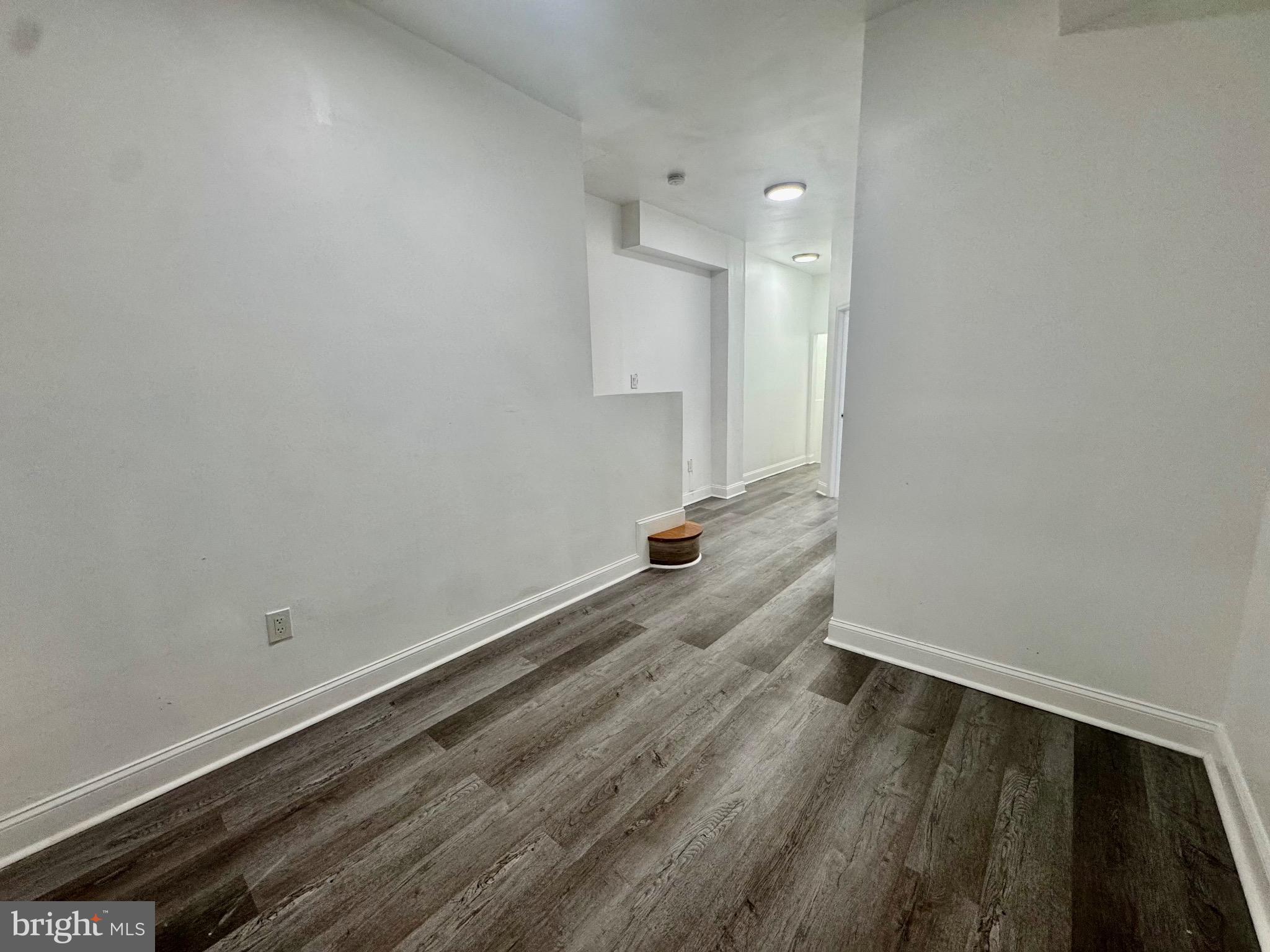 MILL HILL - Residential