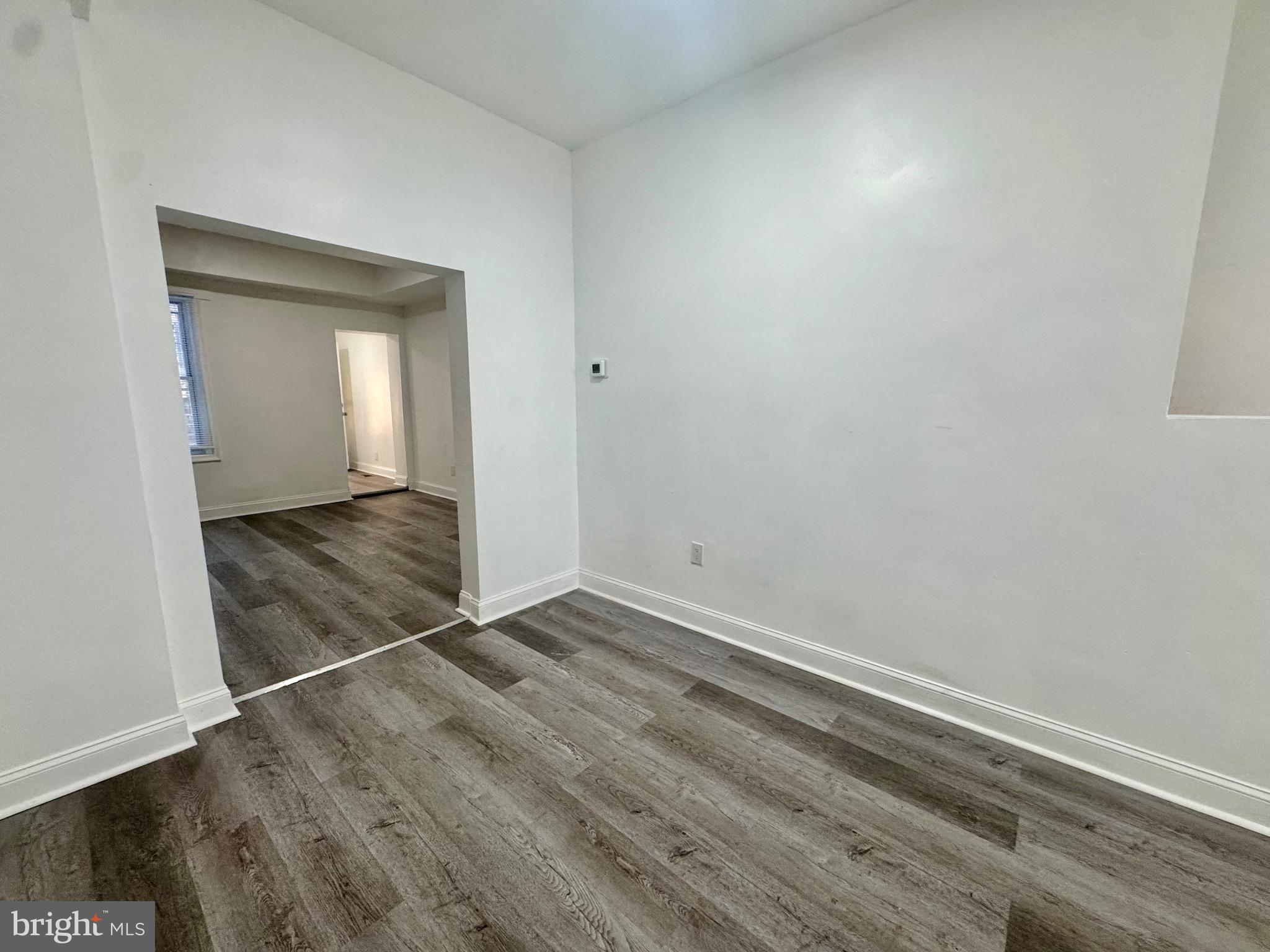 MILL HILL - Residential