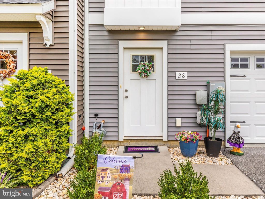 Photo of 28 Brookside Avenue, HANOVER, PA 17331 (MLS # PAYK2090538)