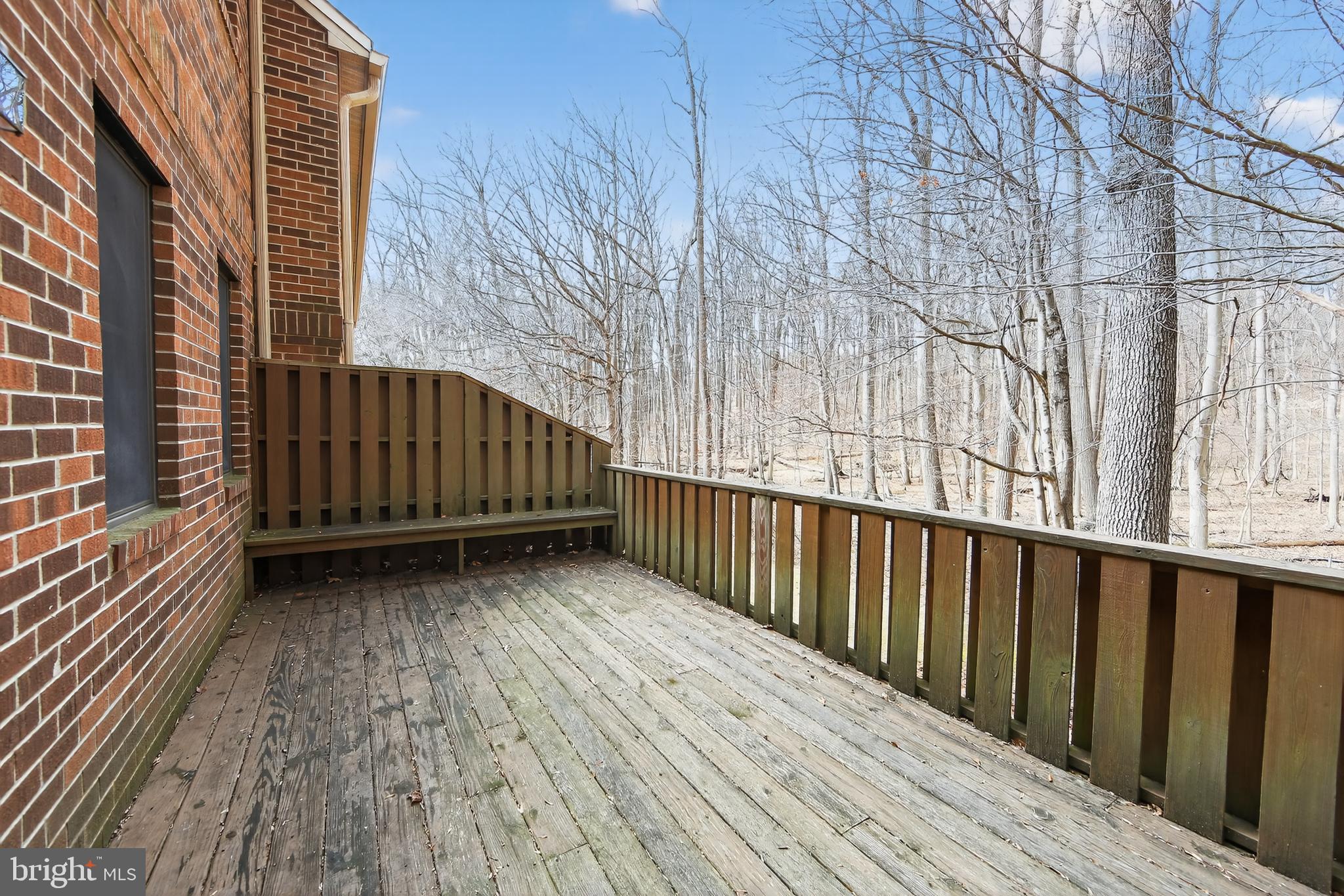 RUSTMONT - Residential