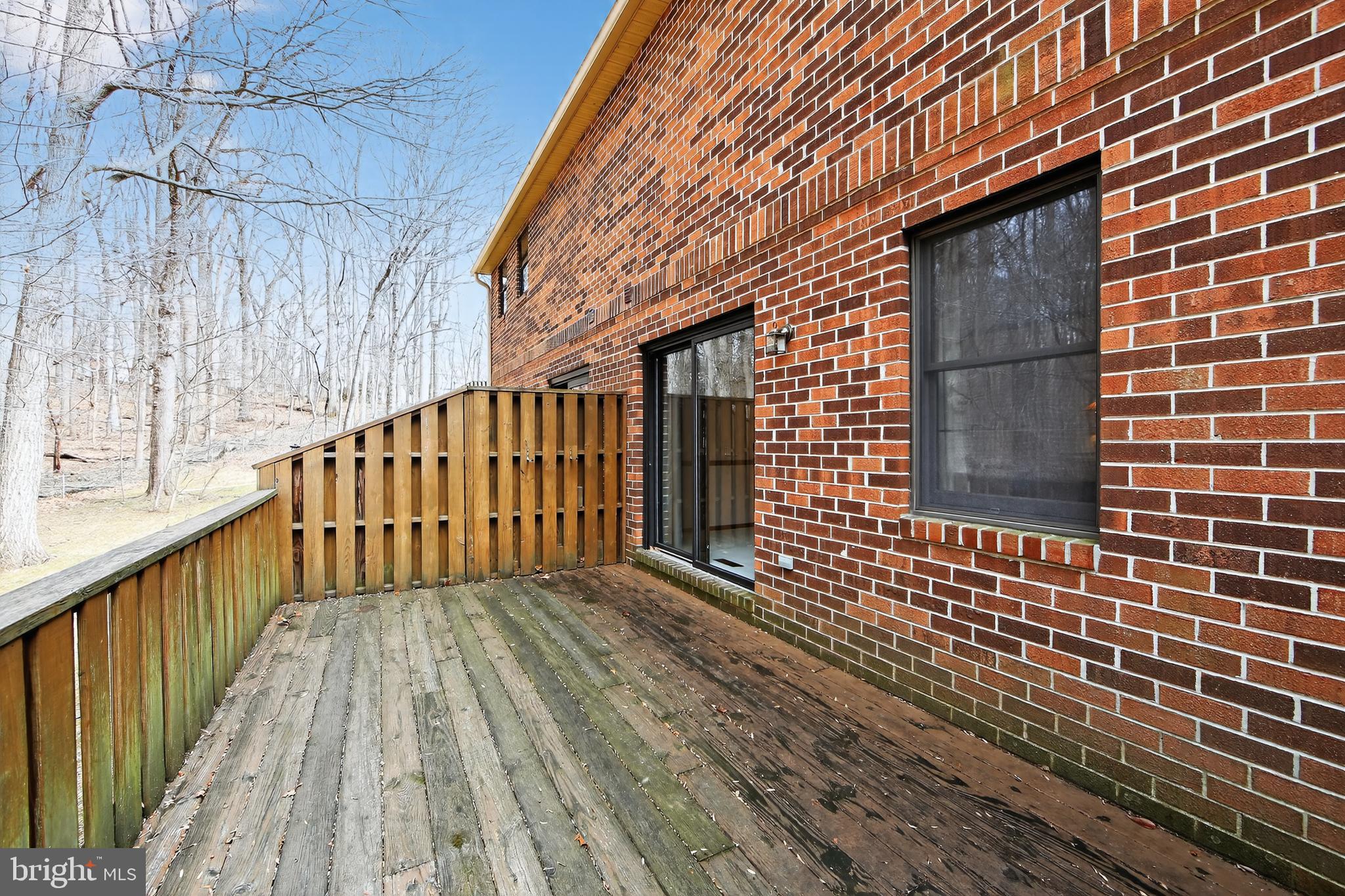 RUSTMONT - Residential