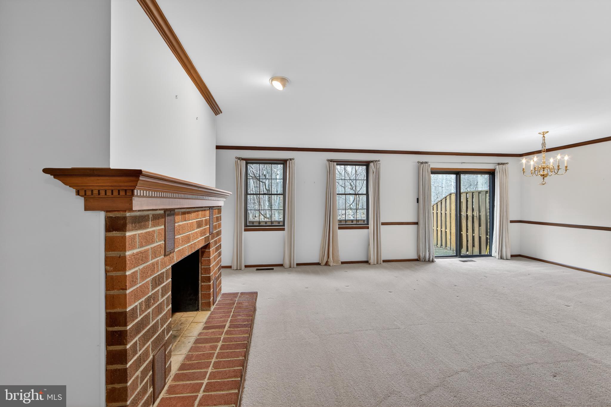 RUSTMONT - Residential