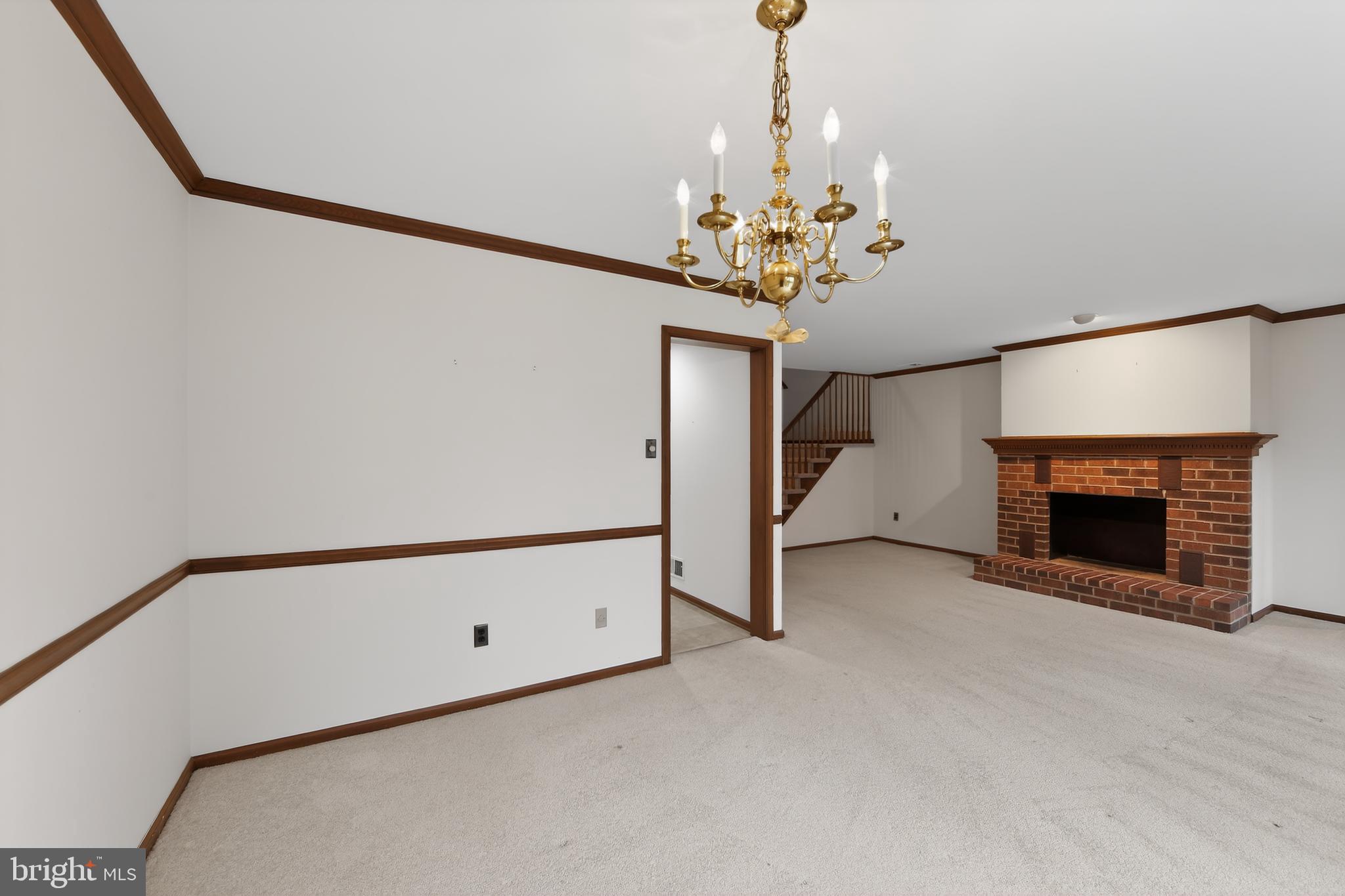 RUSTMONT - Residential