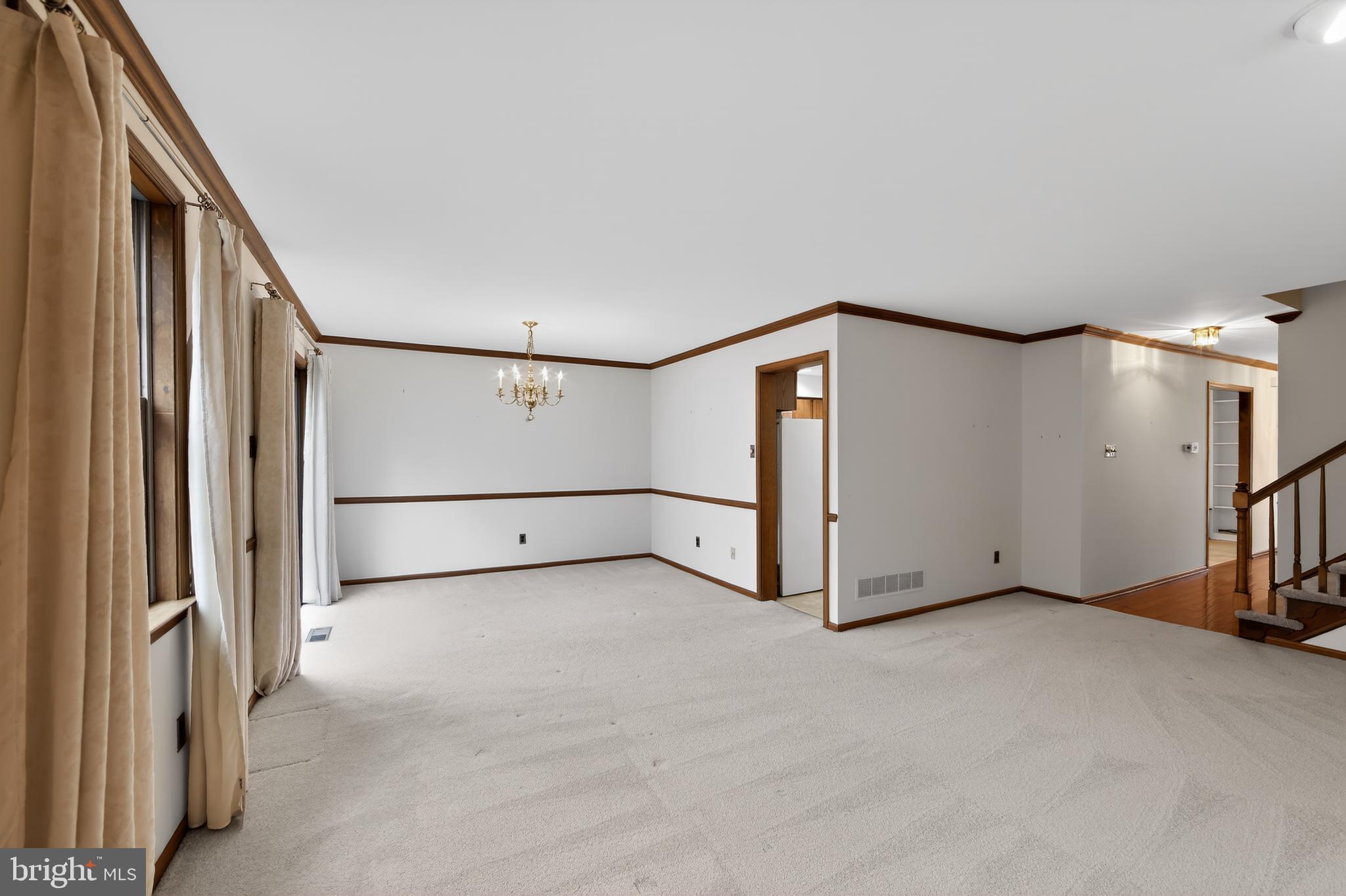 RUSTMONT - Residential