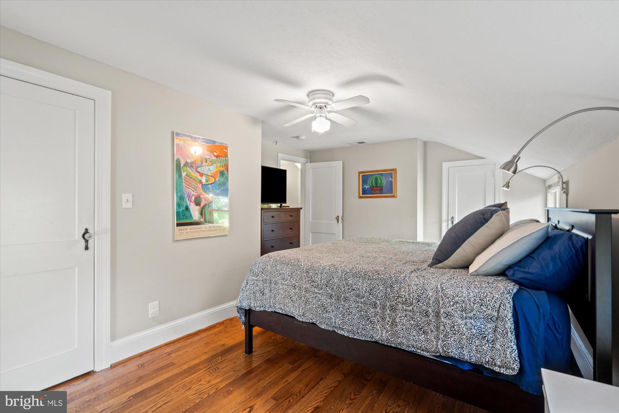 BEVERLY HILLS - Residential