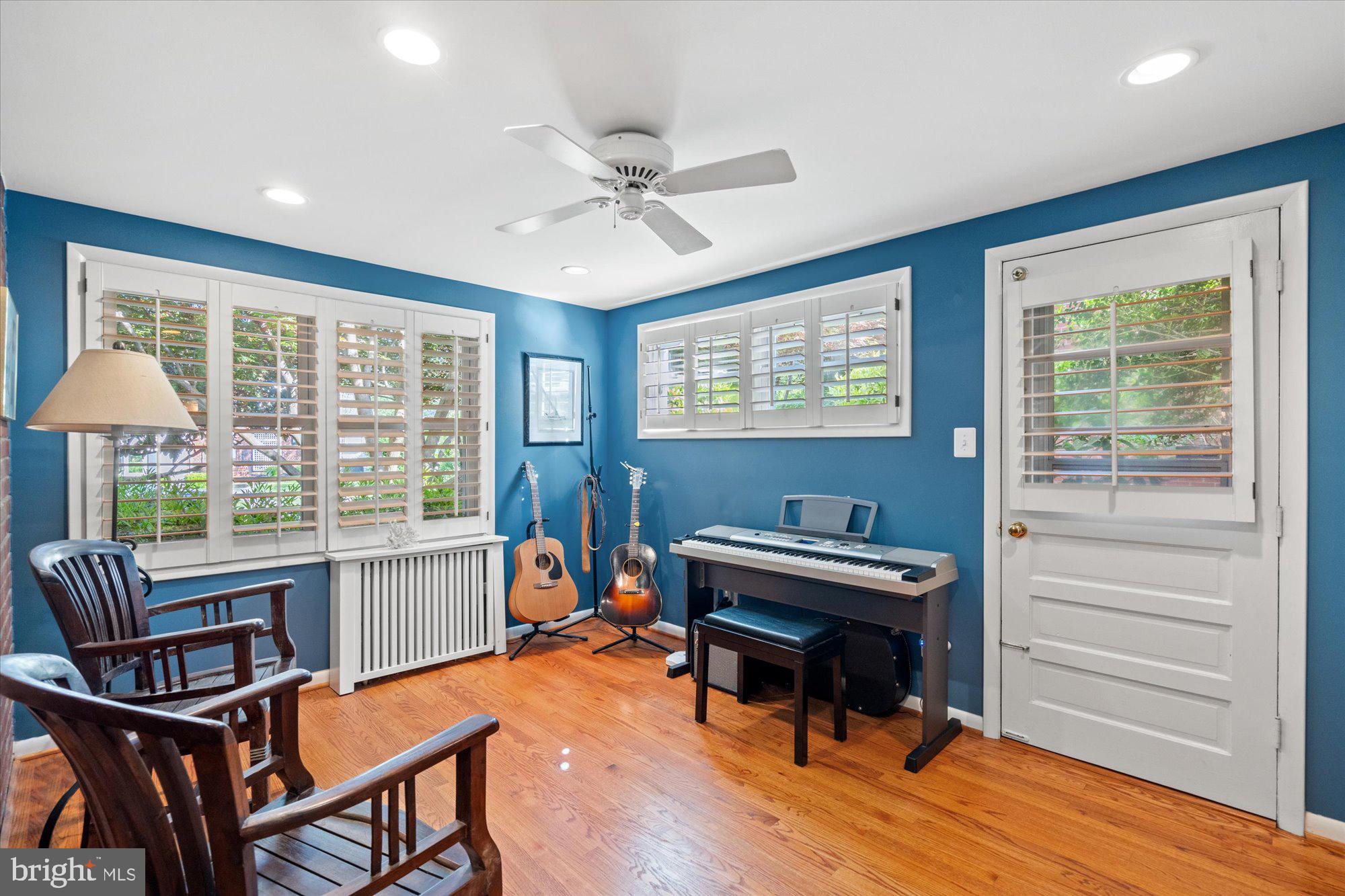 BEVERLY HILLS - Residential