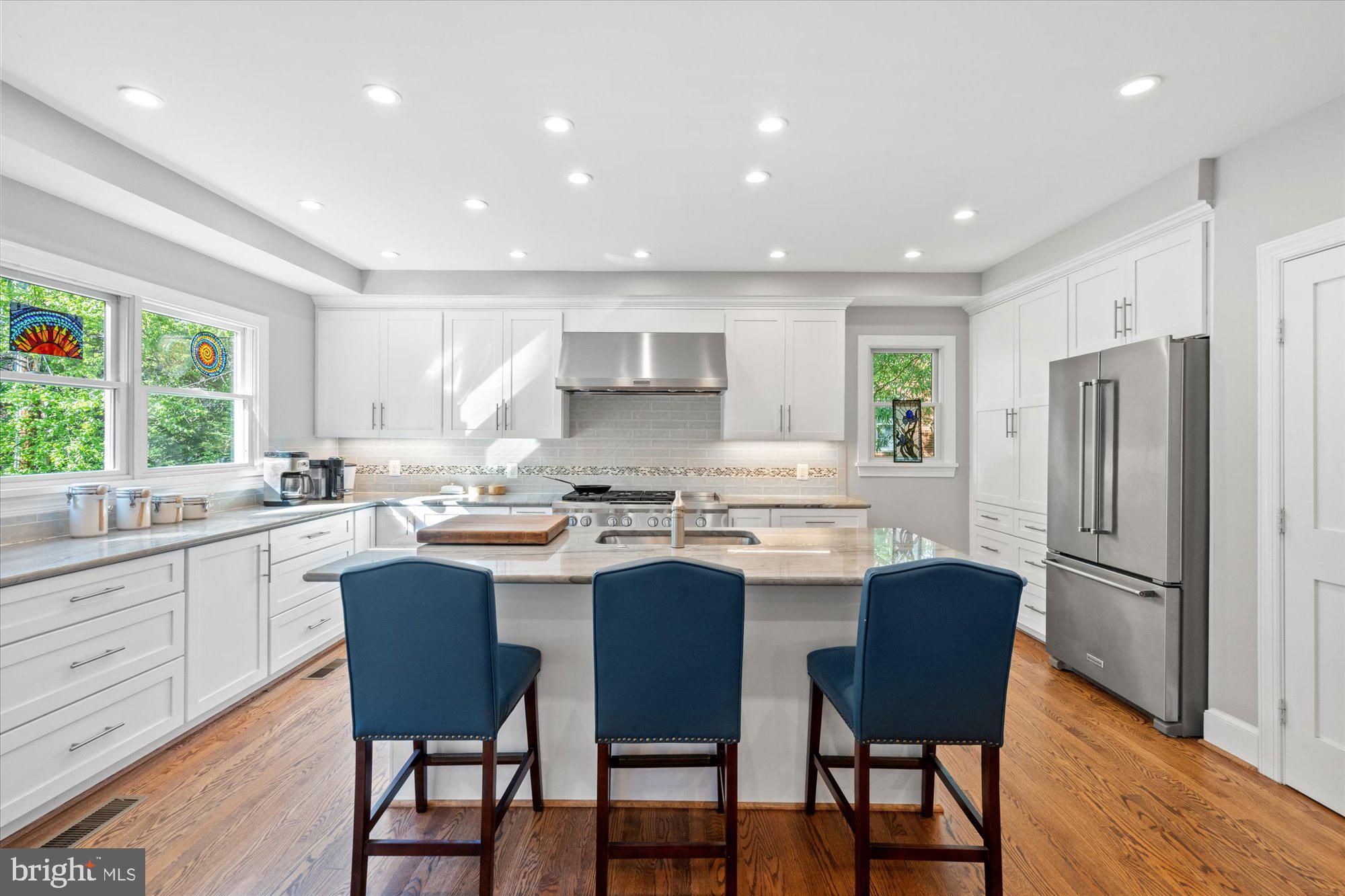 BEVERLY HILLS - Residential